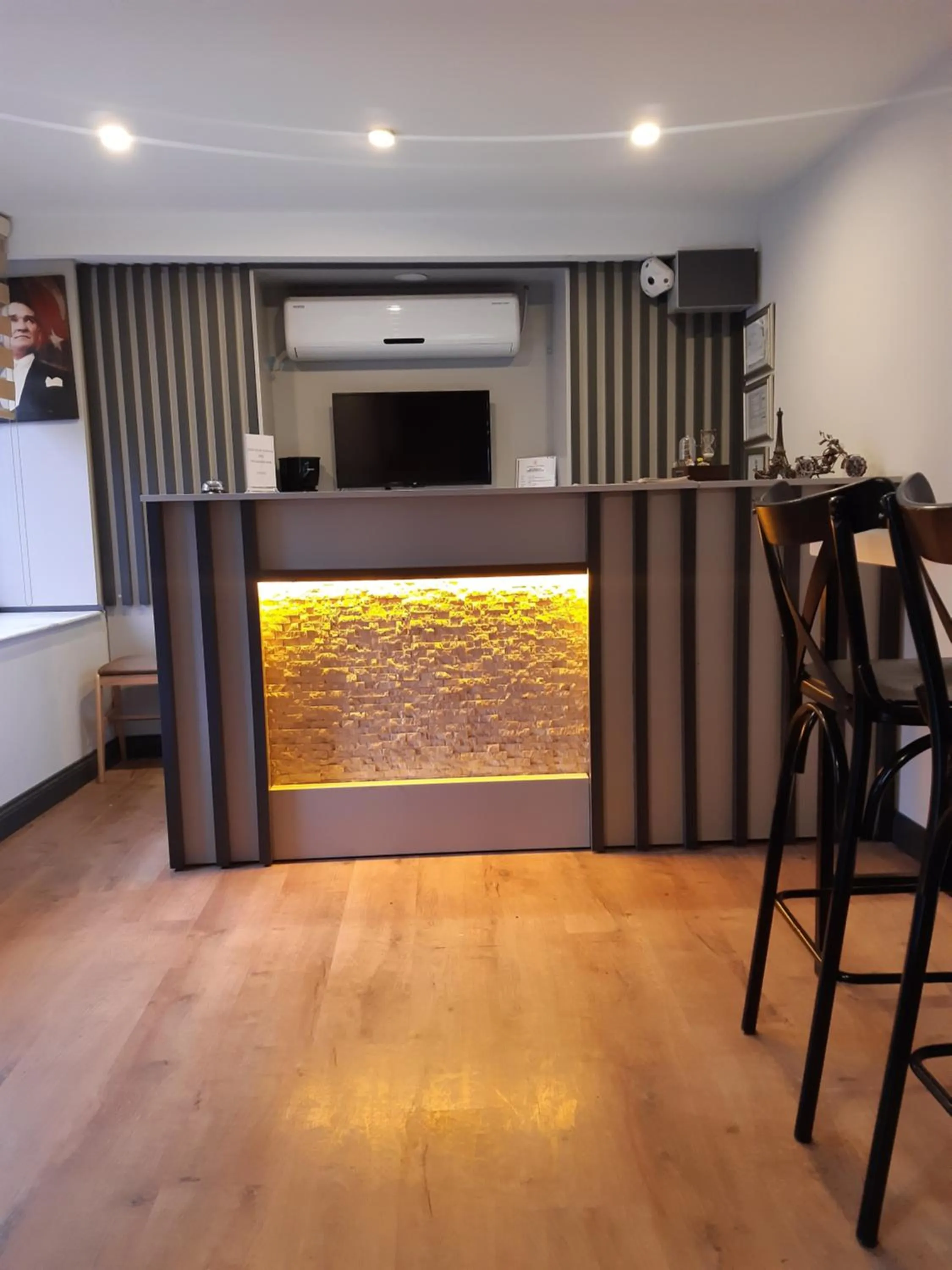 Lobby or reception in Evin Suit Hotel