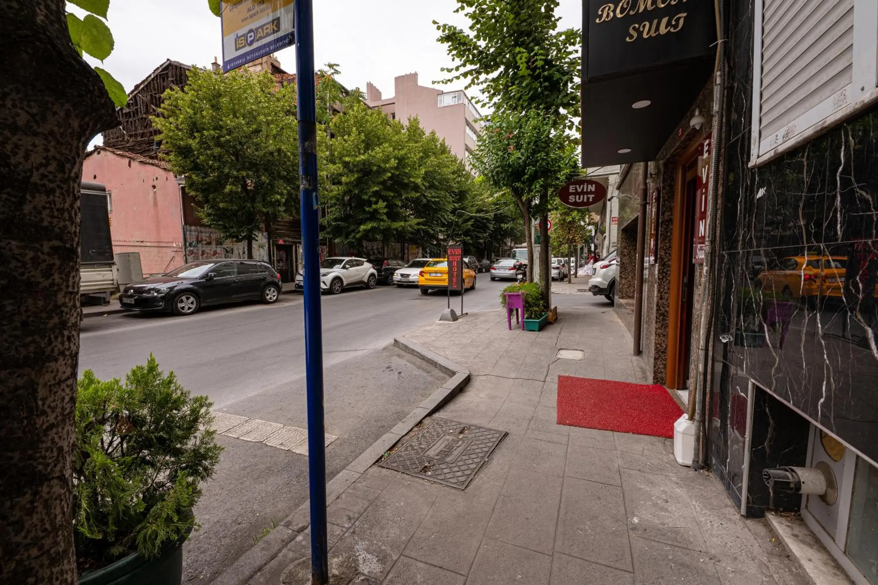 Property building in Evin Suit Hotel Property building in Evin Suit Hotel