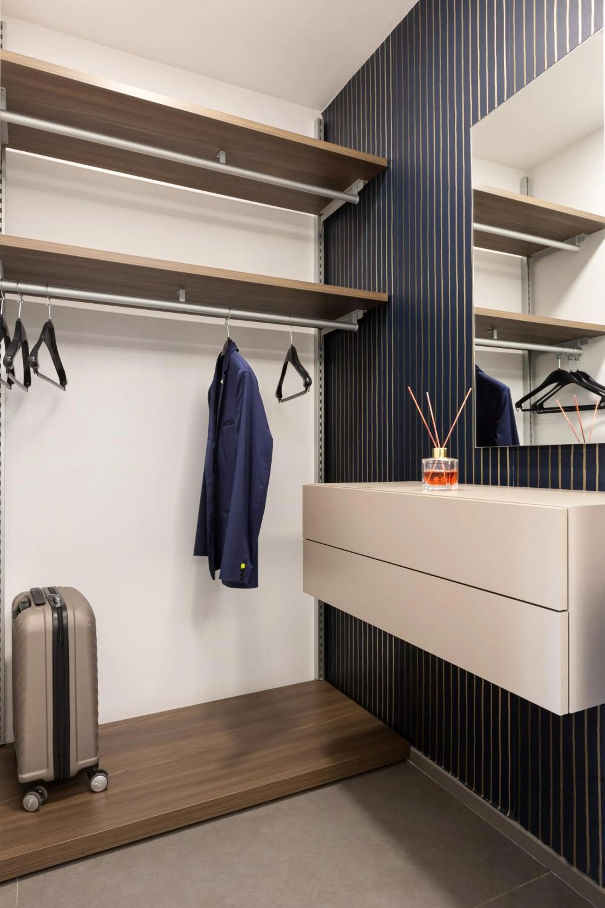 wardrobe in Likò Resort