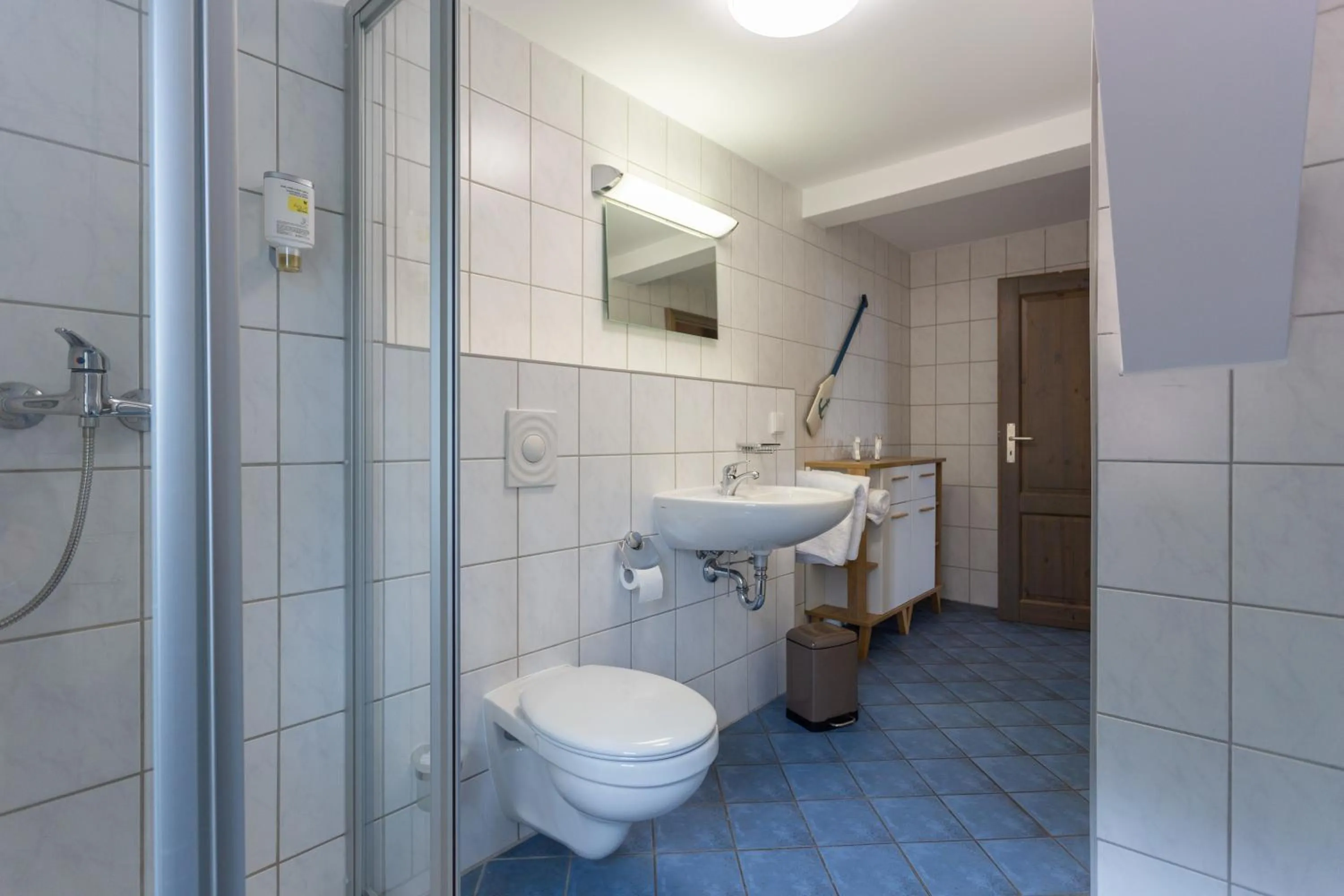 Shower in Gasthof Obere Mühle