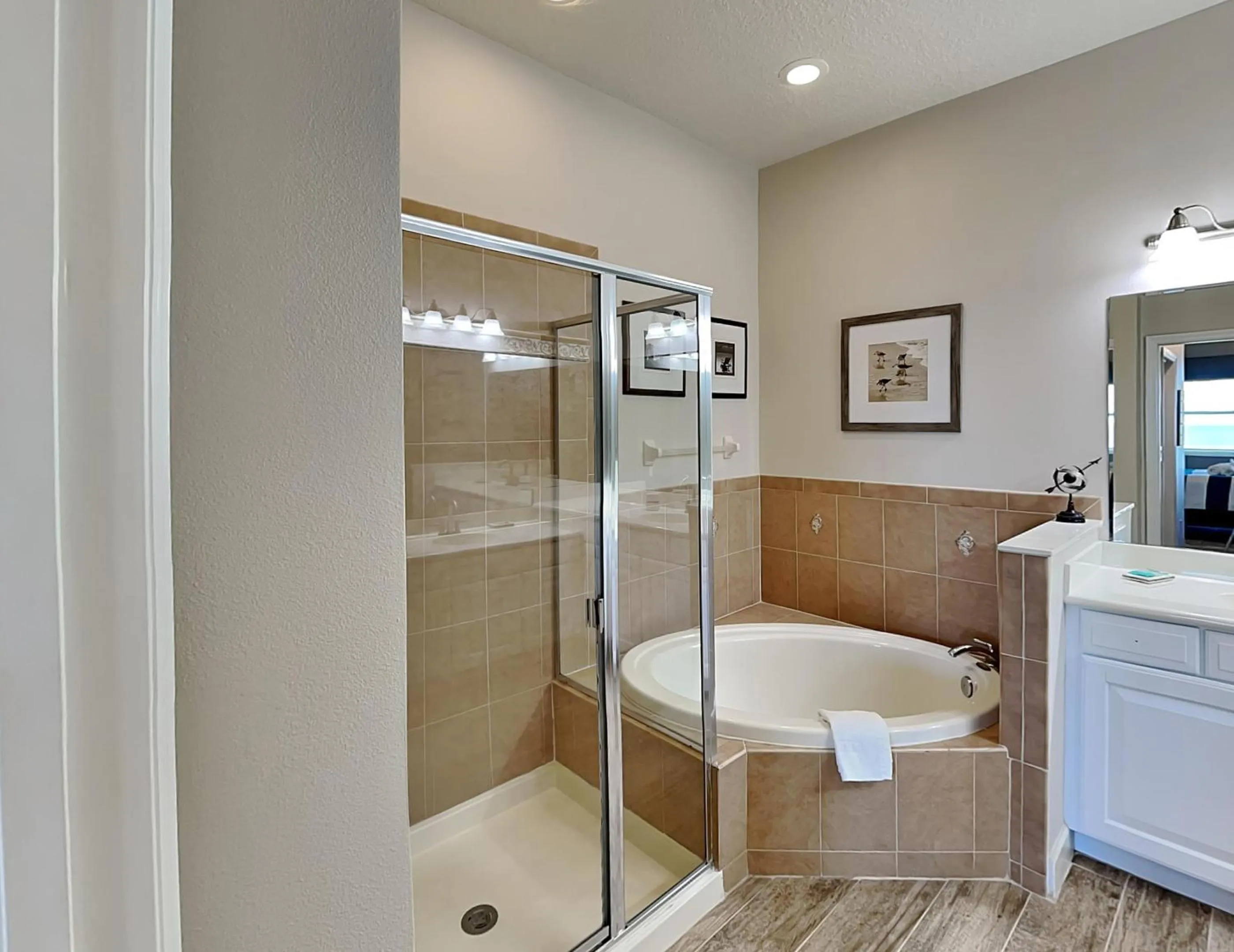 Property building in 832 Cinnamon Beach