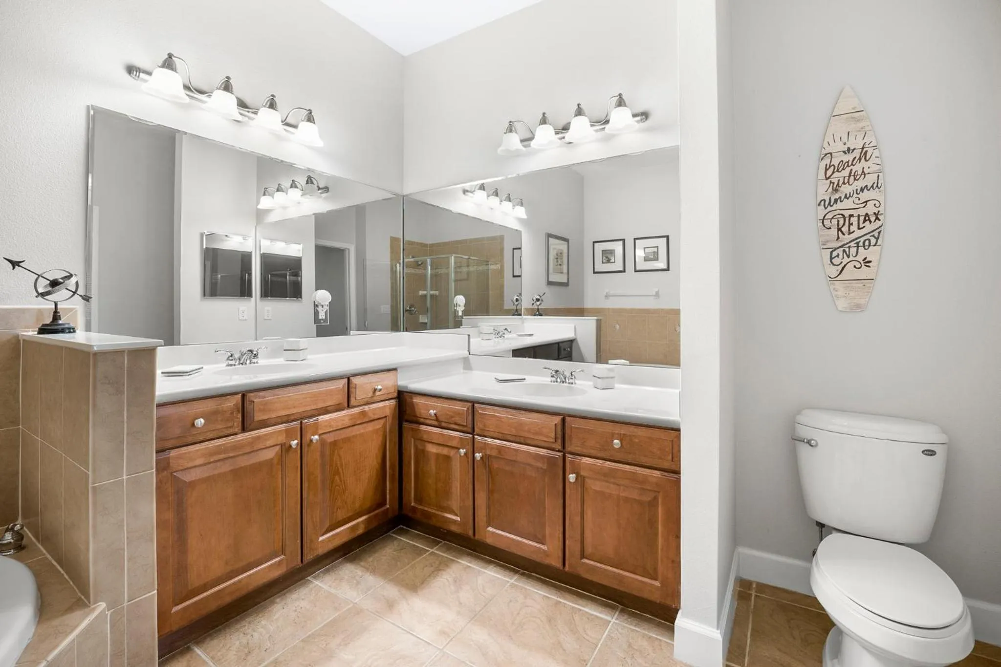 Kitchen or kitchenette in 832 Cinnamon Beach