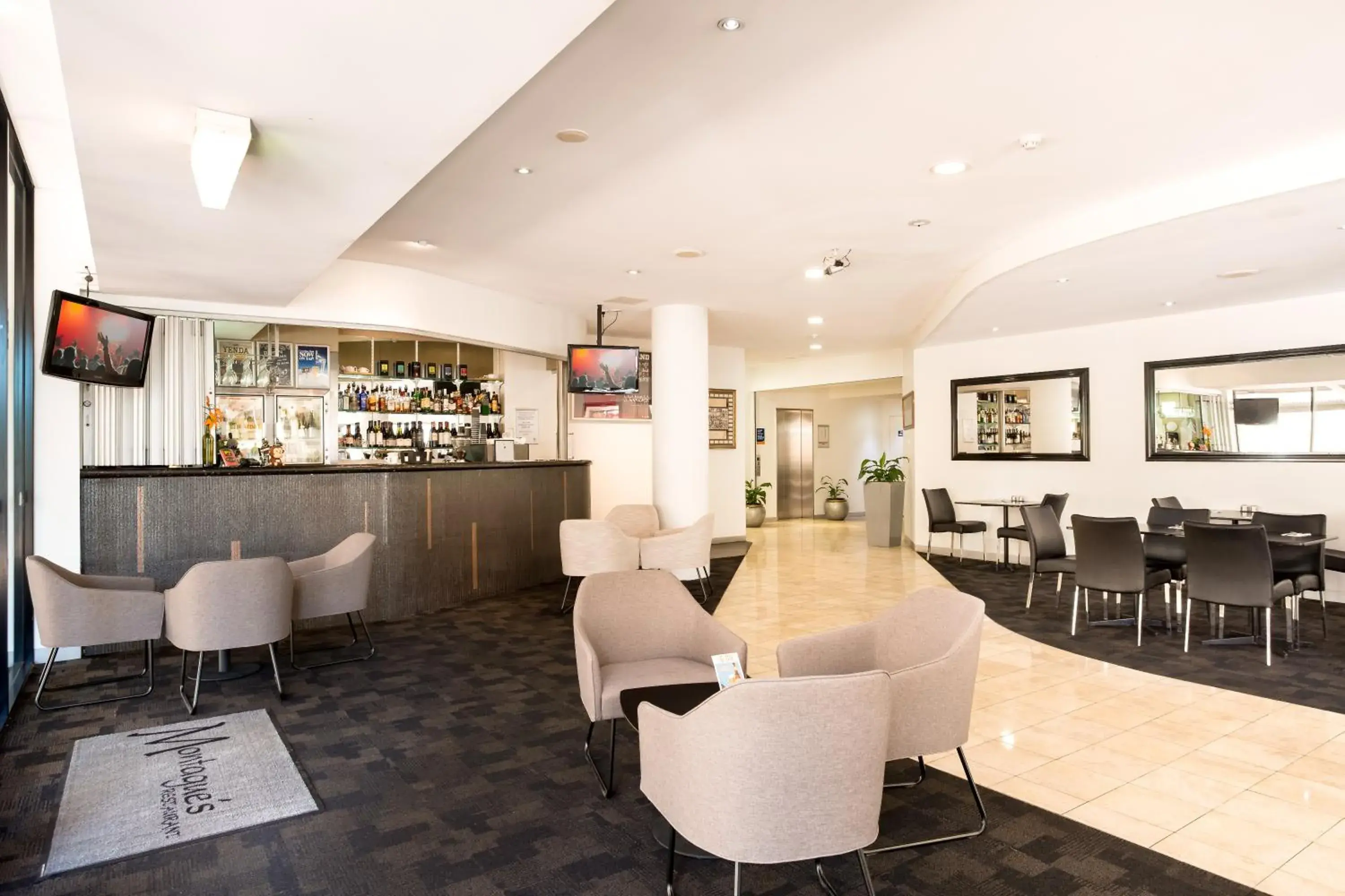 Restaurant/places to eat in Riverside Hotel Southbank Restaurant/places to eat in Riverside Hotel Southbank