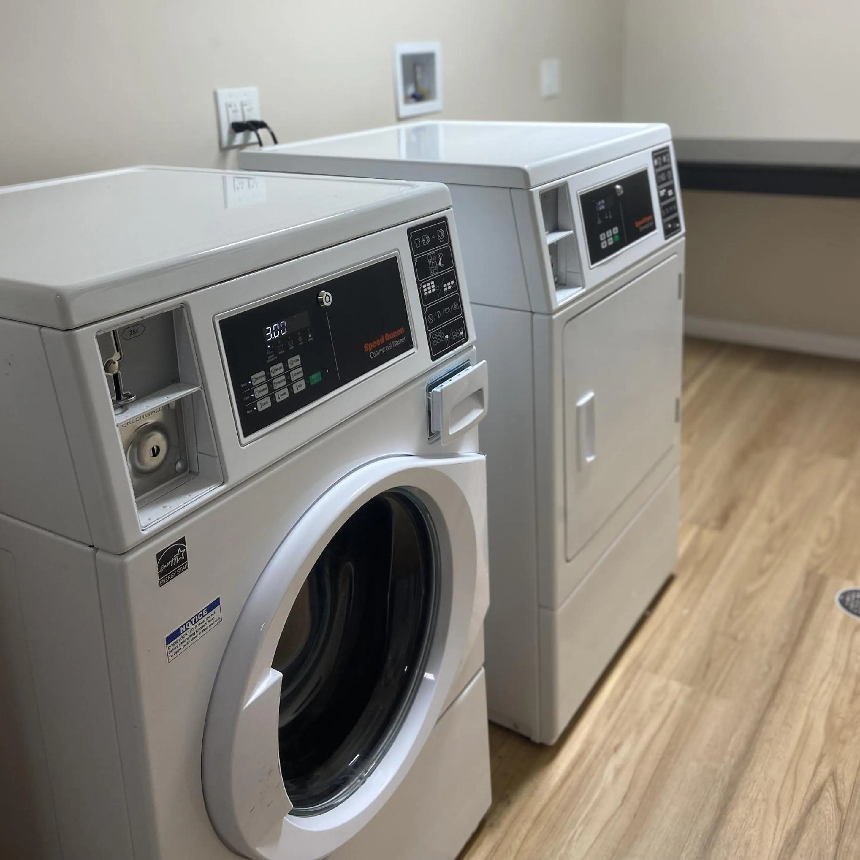 laundry in Red Roof Inn Painted Post
