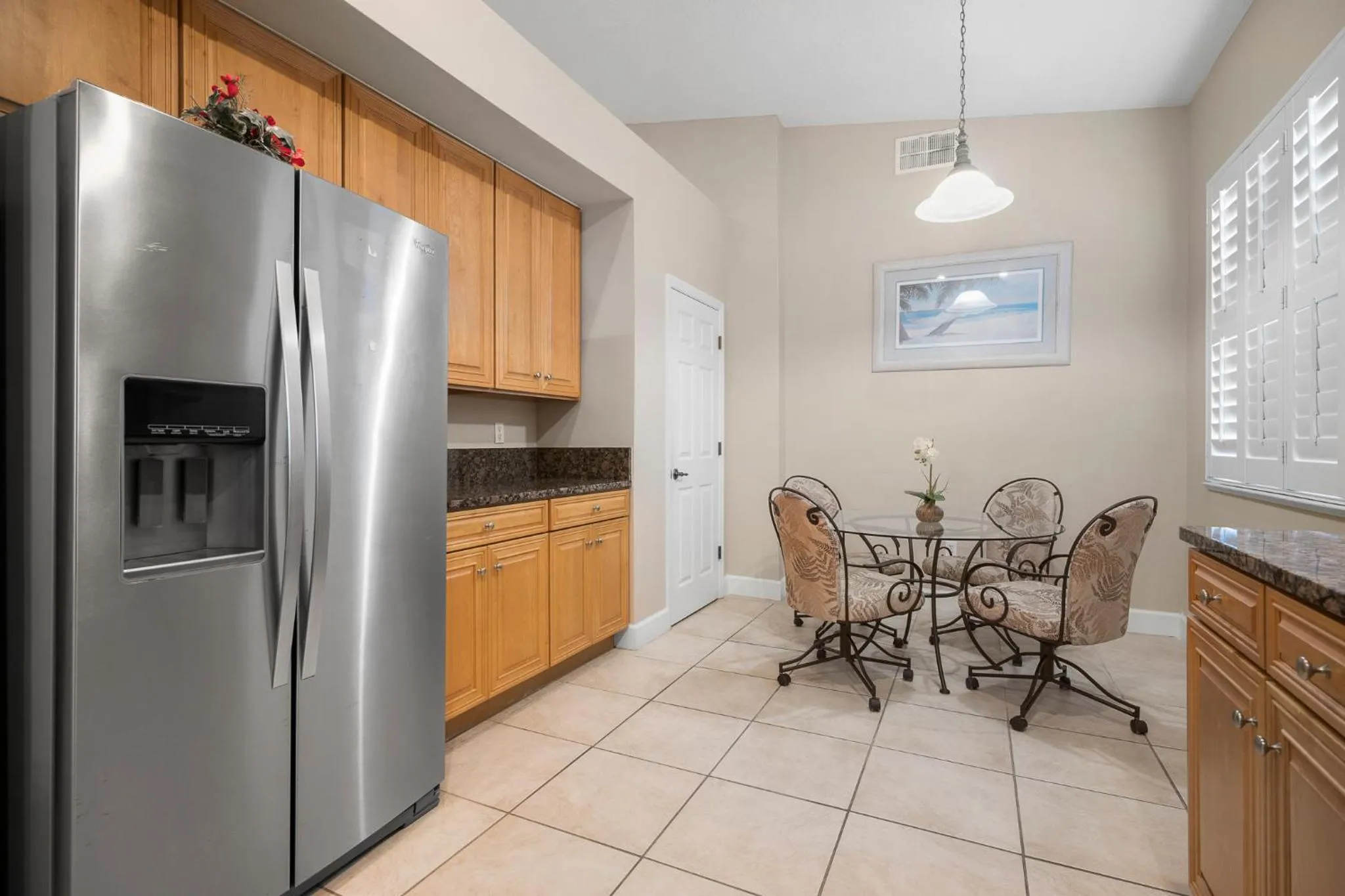 Kitchen or kitchenette in 1061 Cinnamon Beach