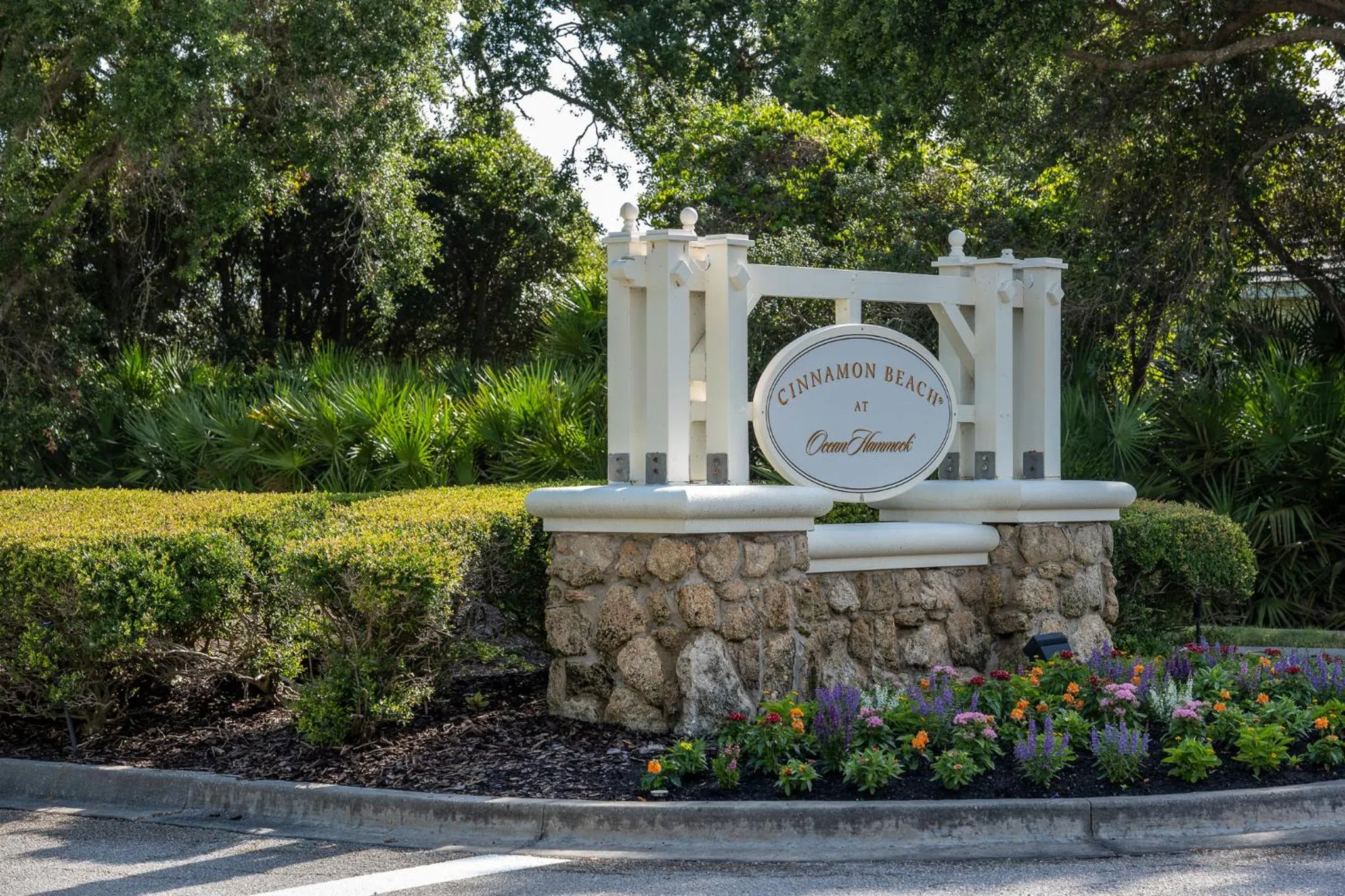 Property building in 1061 Cinnamon Beach