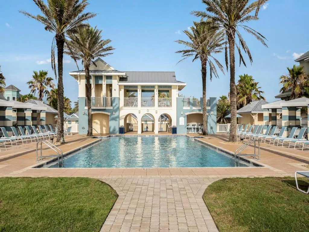 Property building in 1061 Cinnamon Beach