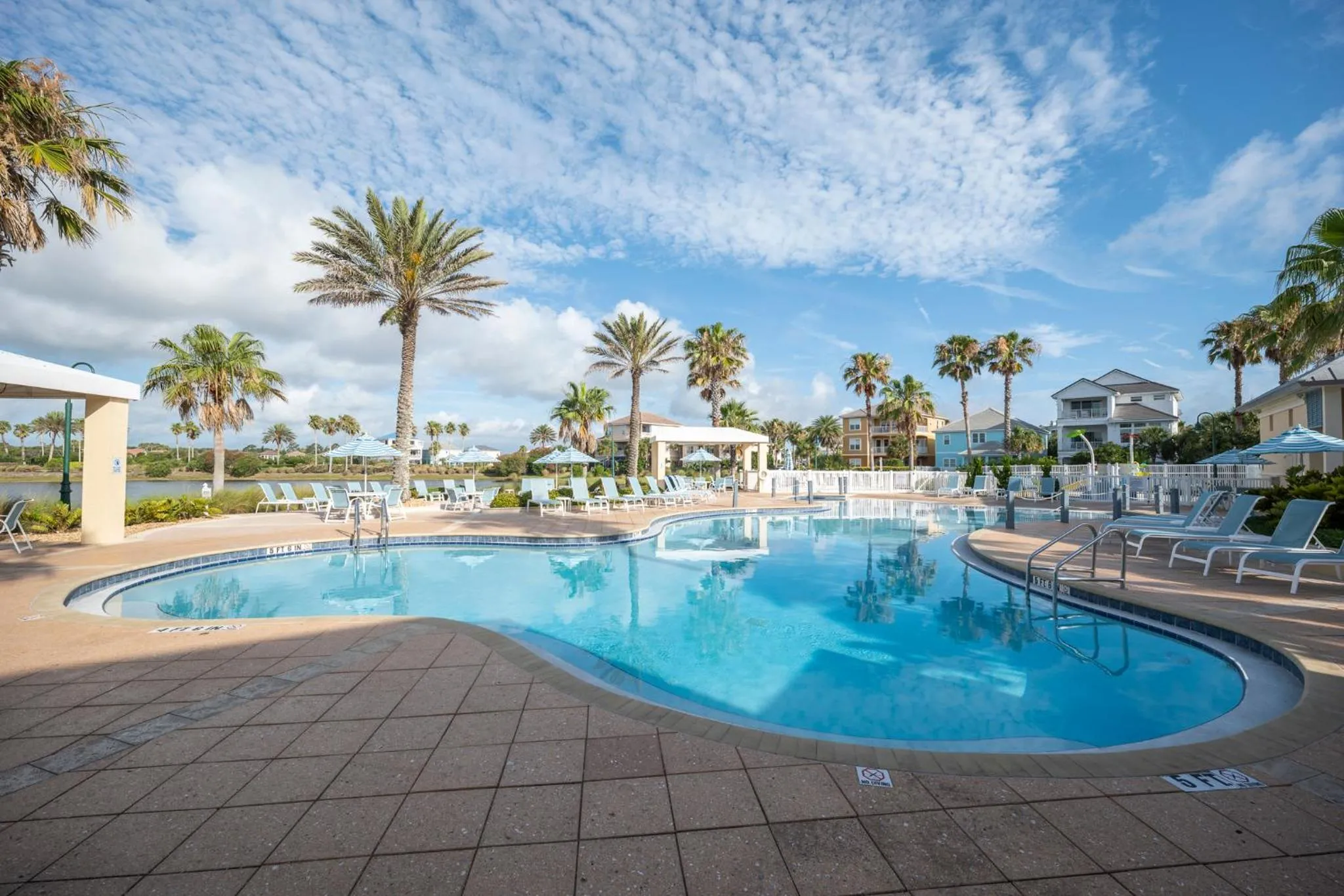 Property building in 1061 Cinnamon Beach