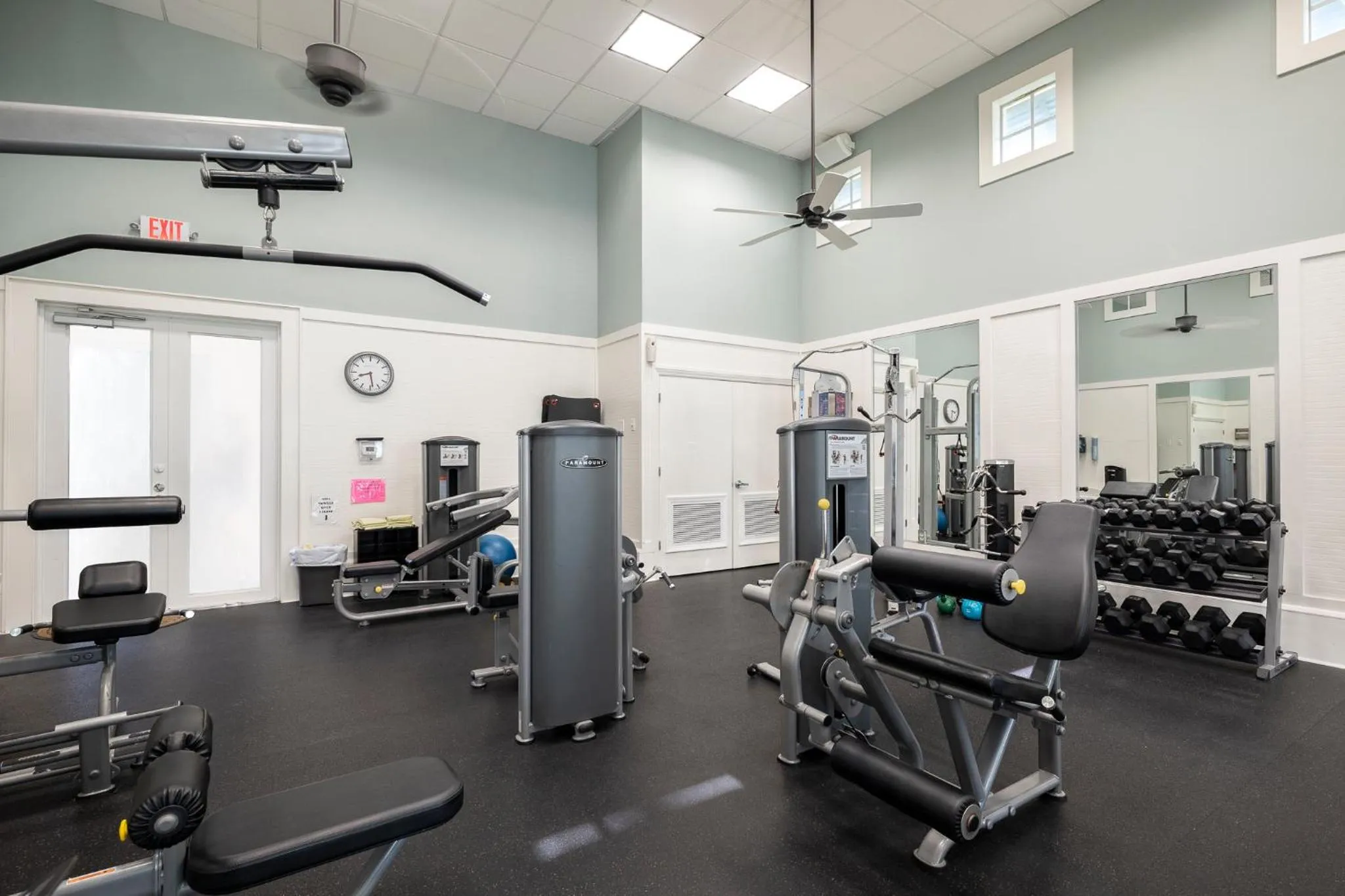 Property building in 734 Cinnamon Beach