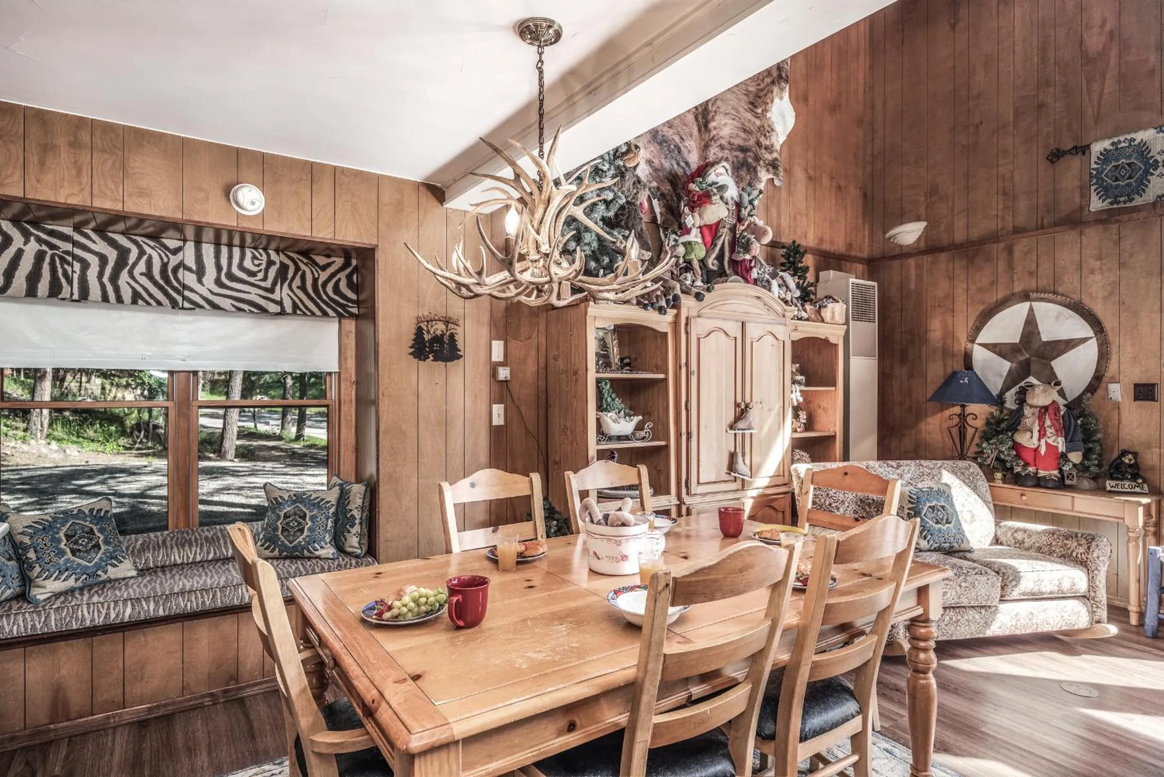 Property building in Tis Holiday Haus