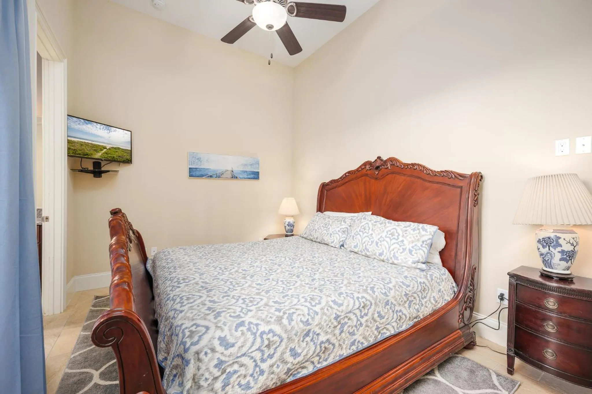 Bedroom, Bed in Cinnamon Beach Nautilus