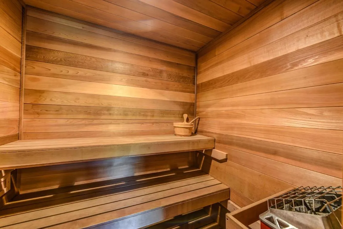 Property building in A Majestic View III