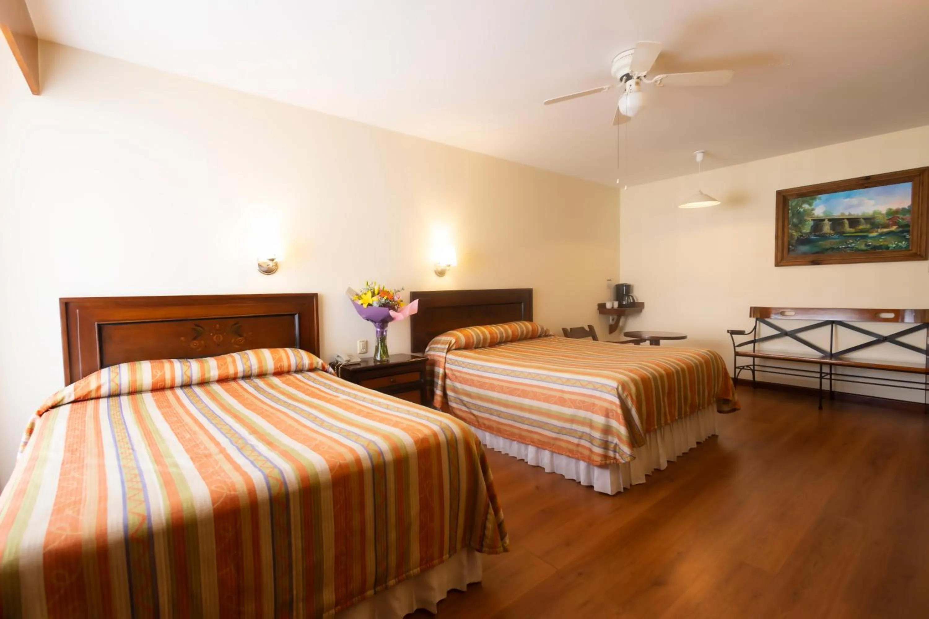 Bedroom, Bed in Hotel Plaza Uruapan