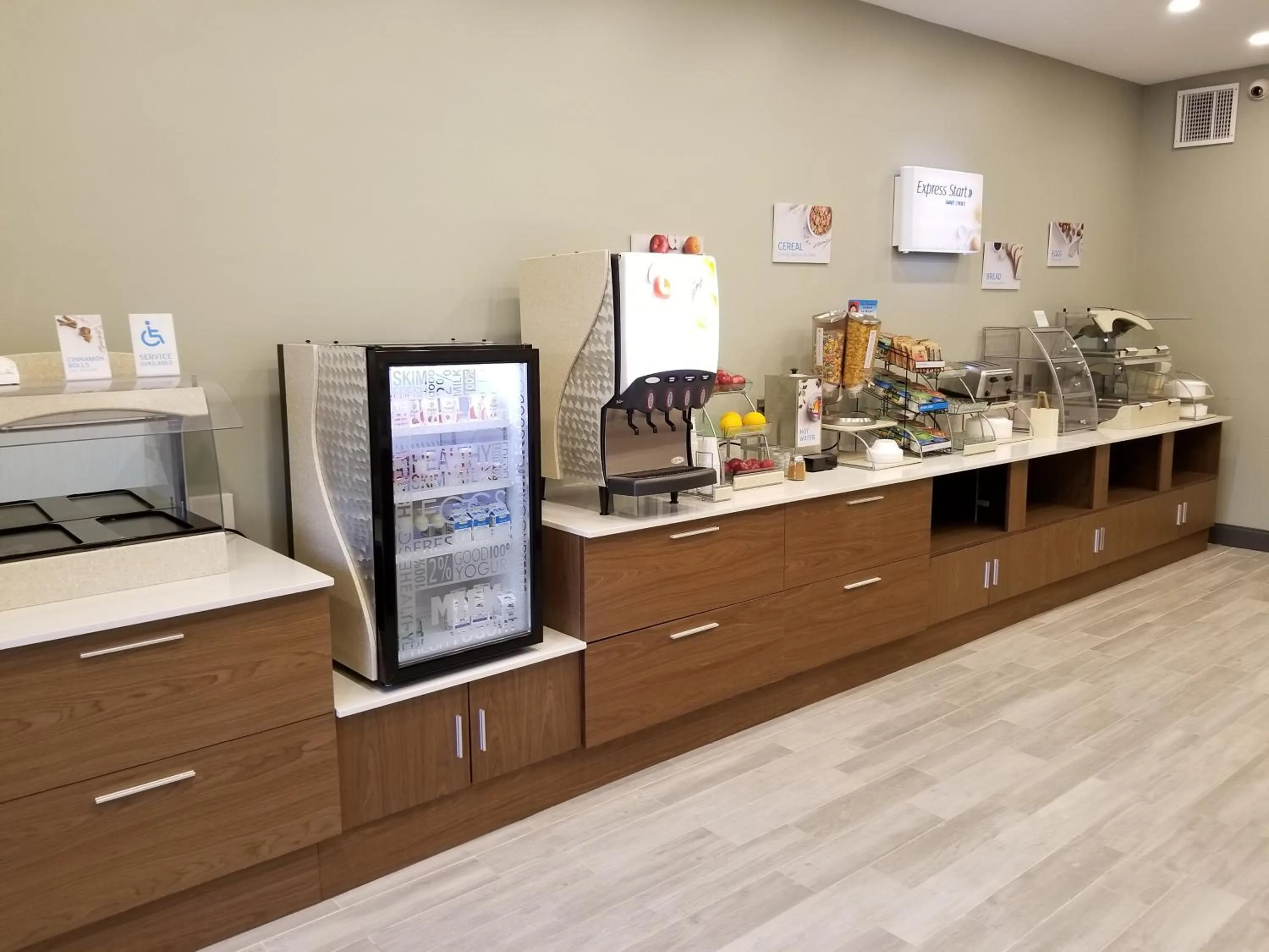 Breakfast in Holiday Inn Express Columbia NE - Fort Jackson by IHG