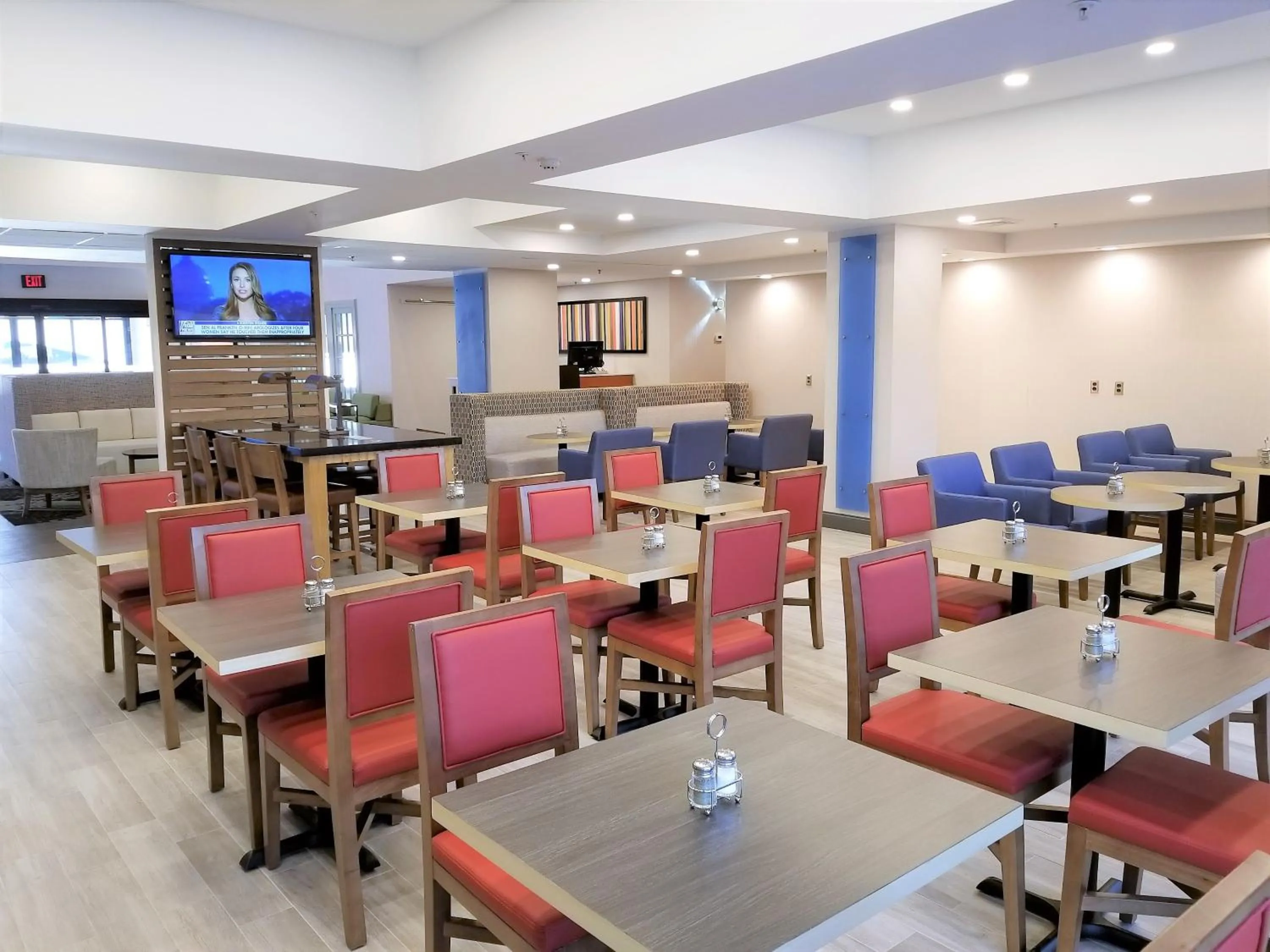 Breakfast in Holiday Inn Express Columbia NE - Fort Jackson by IHG