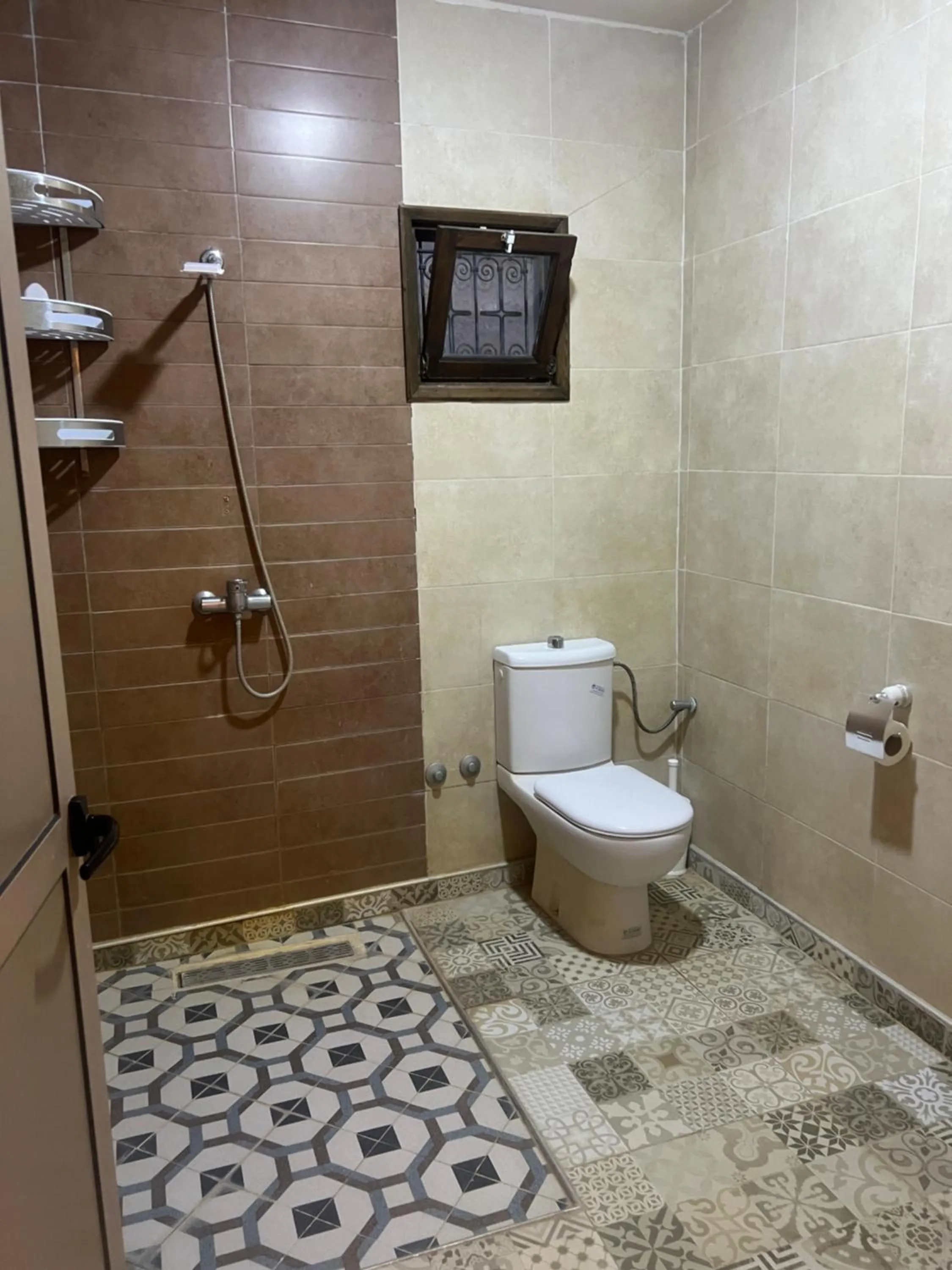 Shower in Kasbah Ait BenHadda