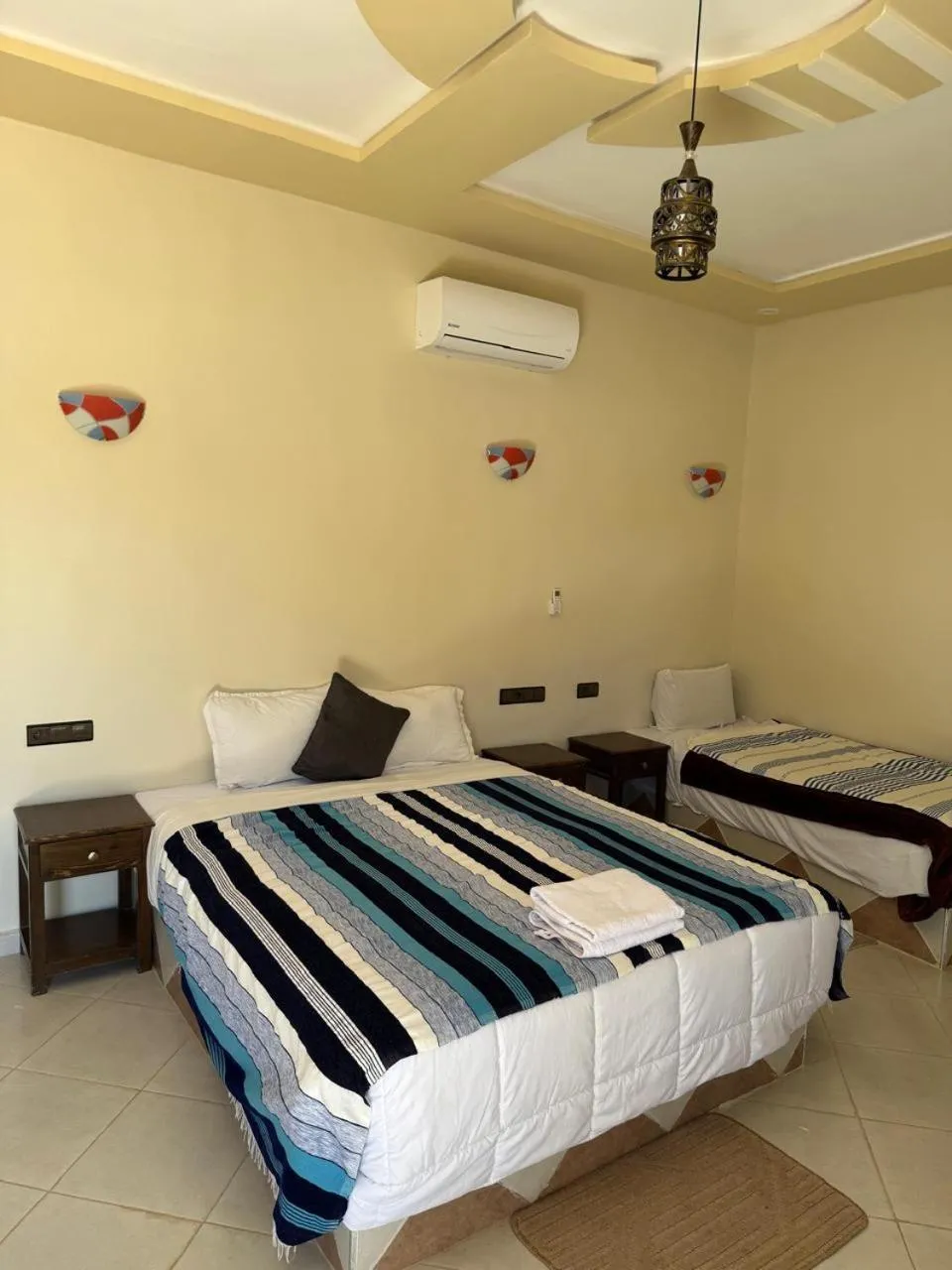 Photo of the whole room, Bed in Kasbah Ait BenHadda