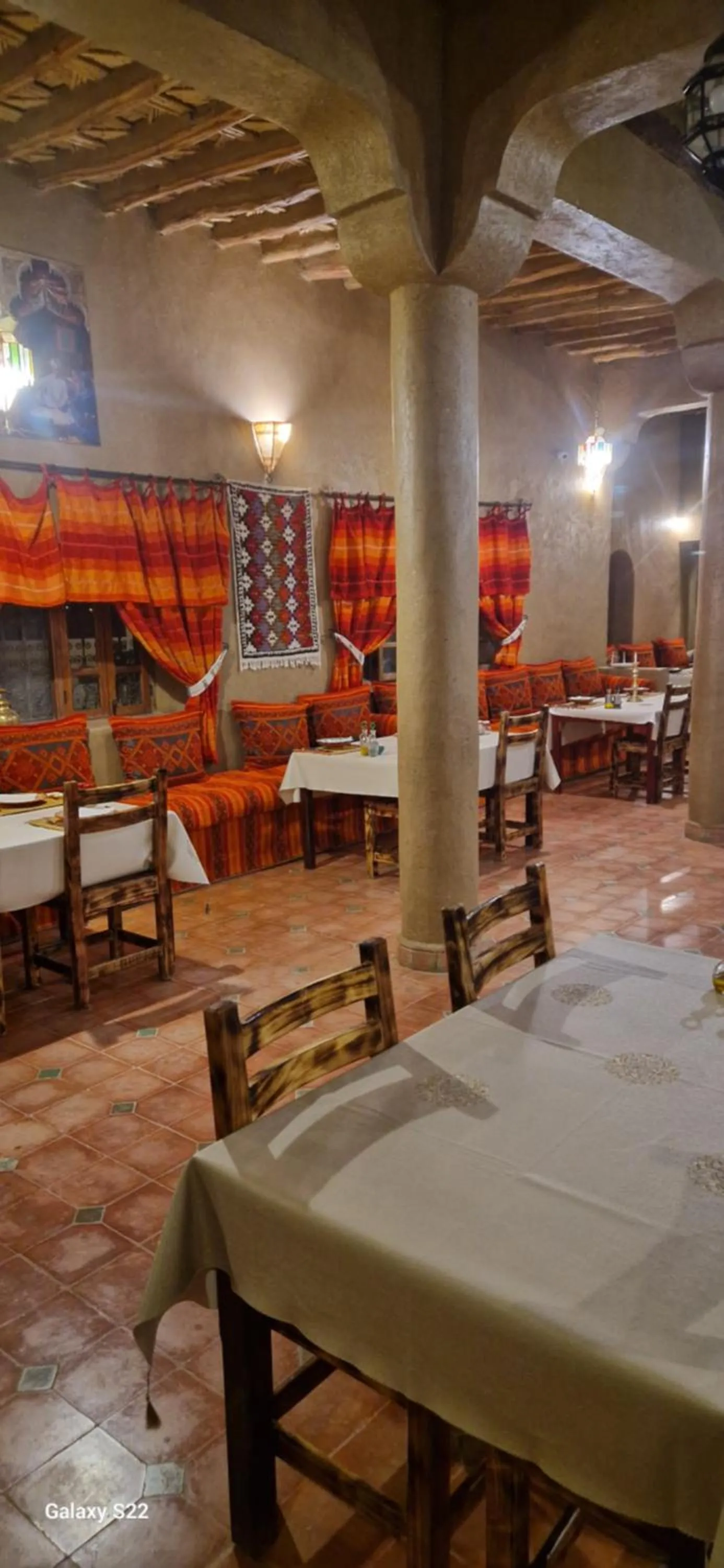 Restaurant/places to eat in Kasbah Ait BenHadda