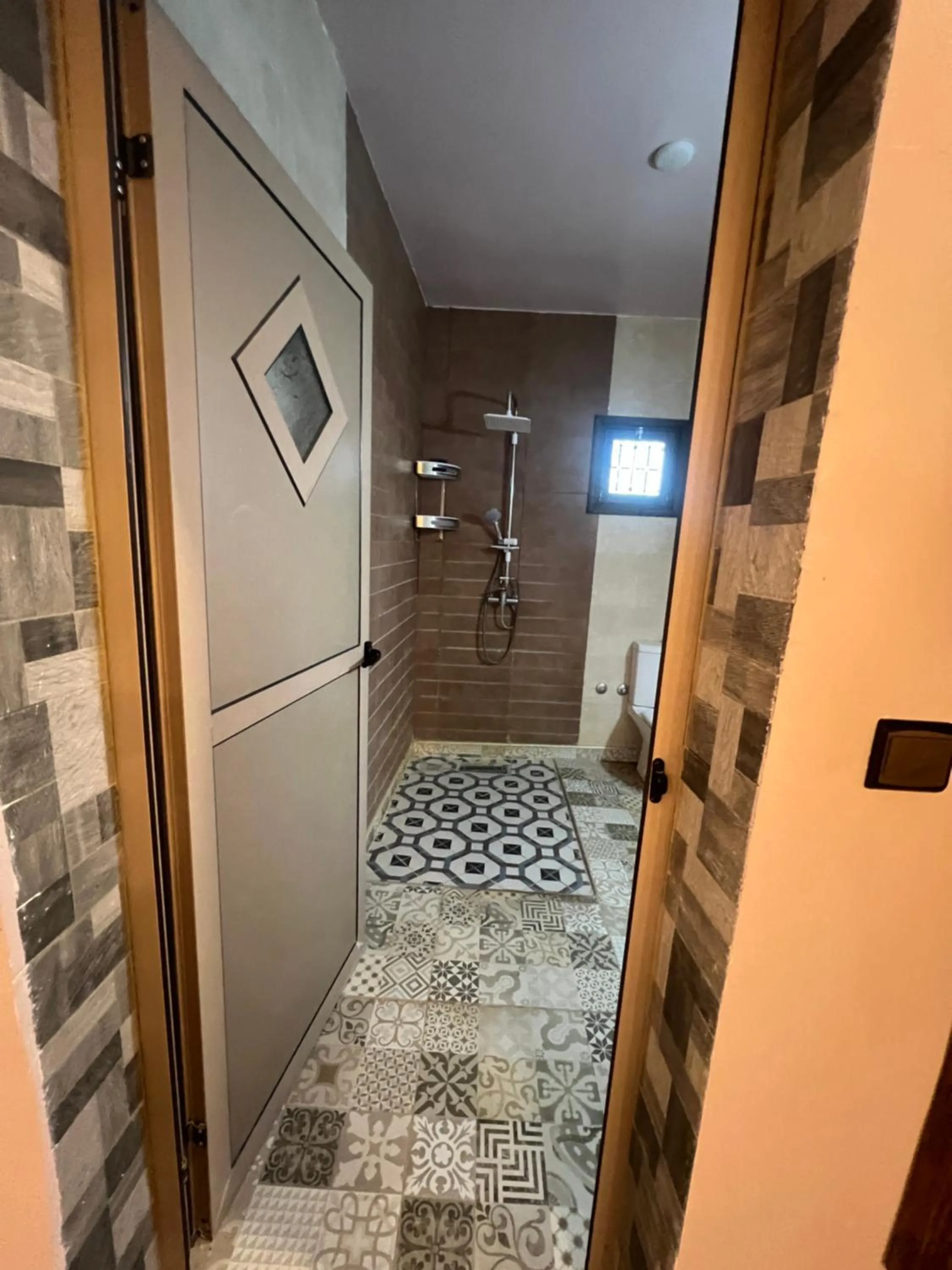 Shower in Kasbah Ait BenHadda