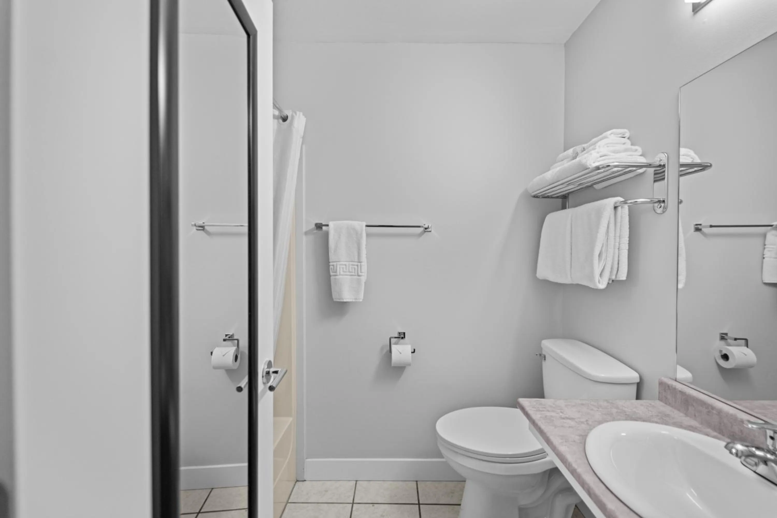 Bathroom in The Vista Inn