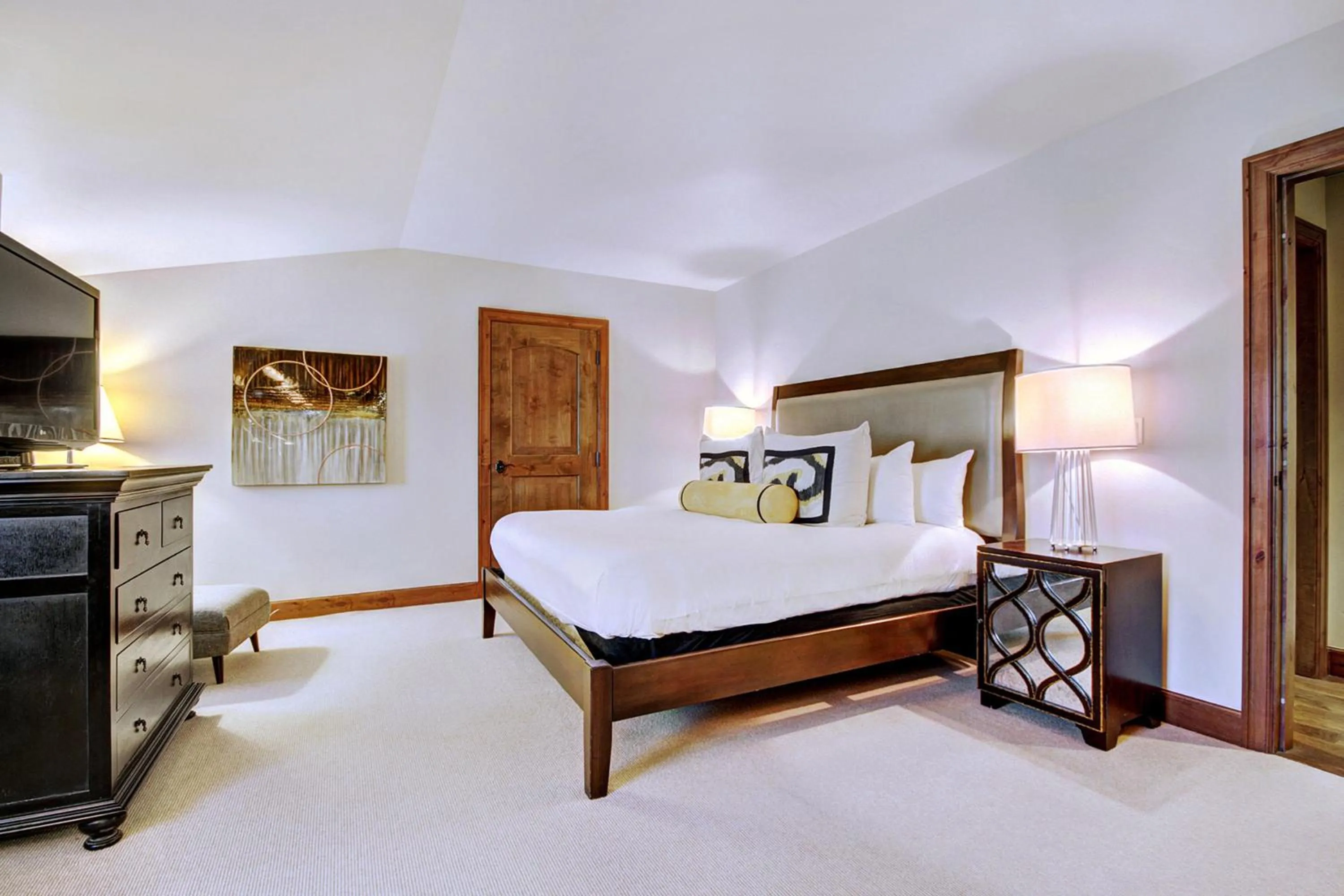 Bedroom, Bed in The Vail Collection at the Ritz Carlton Residences Vail