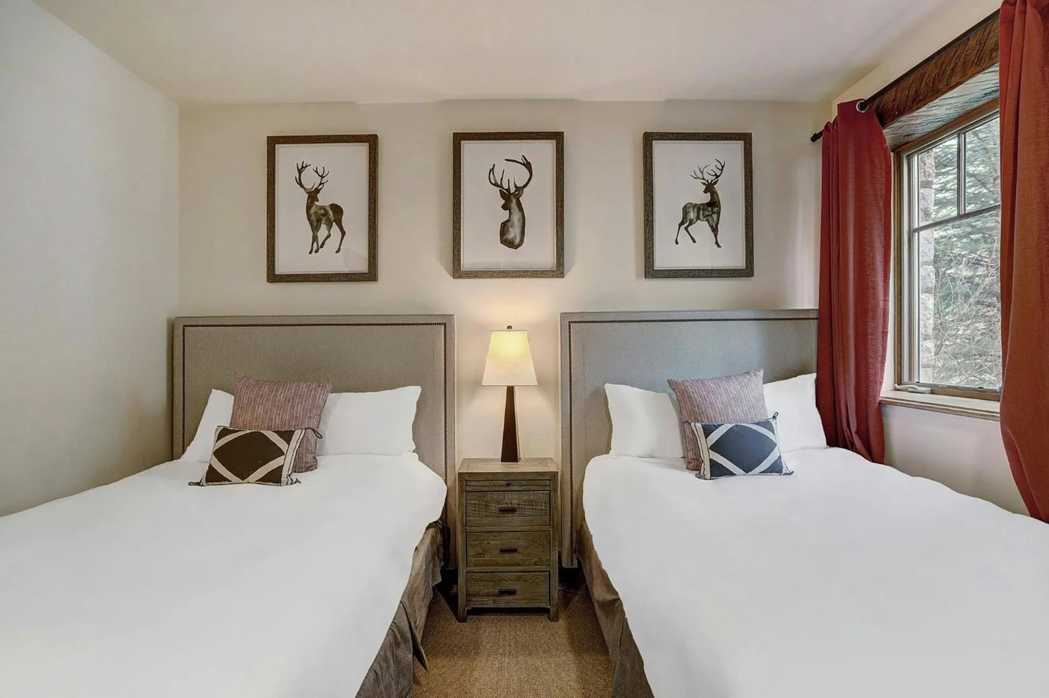 Bedroom, Bed in Legendary Lodging at the Ritz Carlton Residences Vail, A Vail Resorts Property