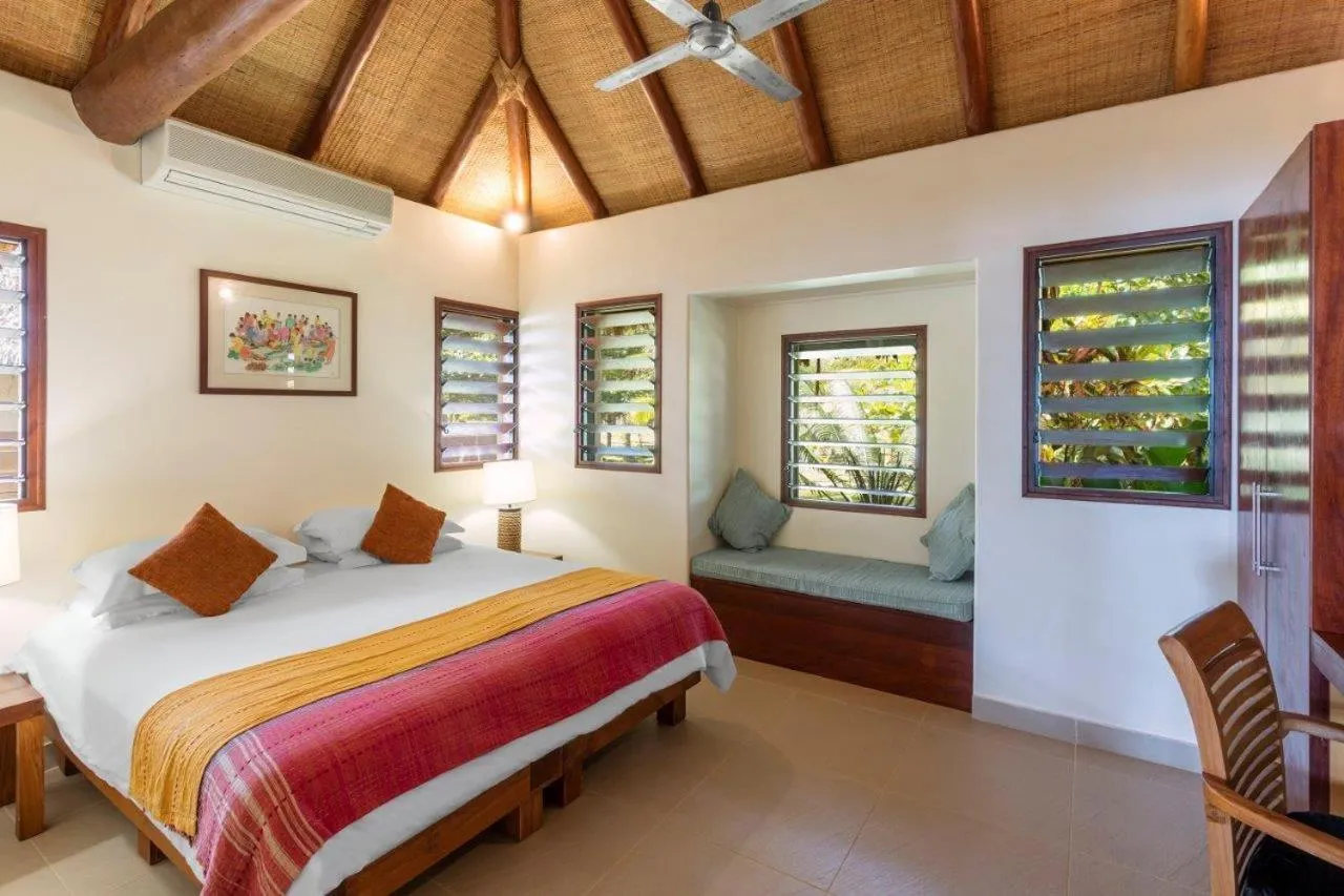 Bed in Eratap Beach Resort