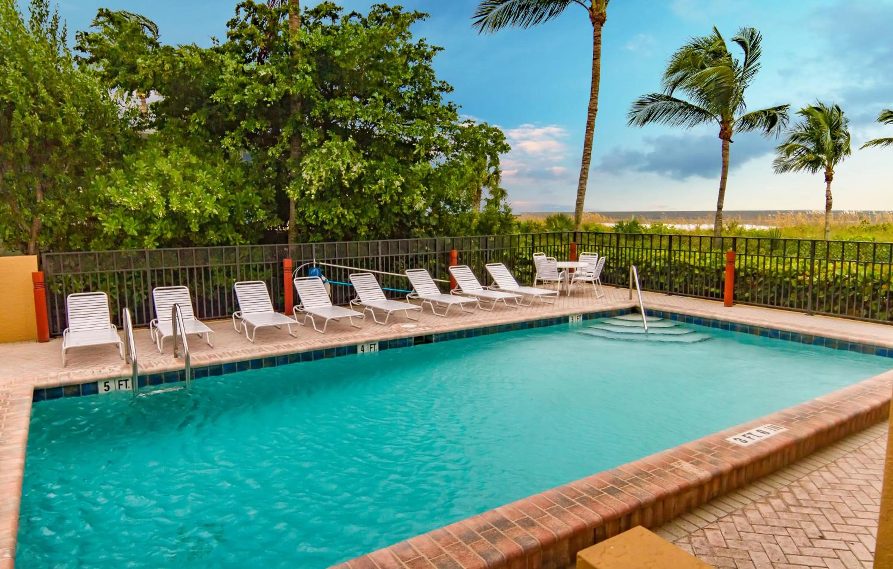Swimming pool in Estero Island Beach Villas 204