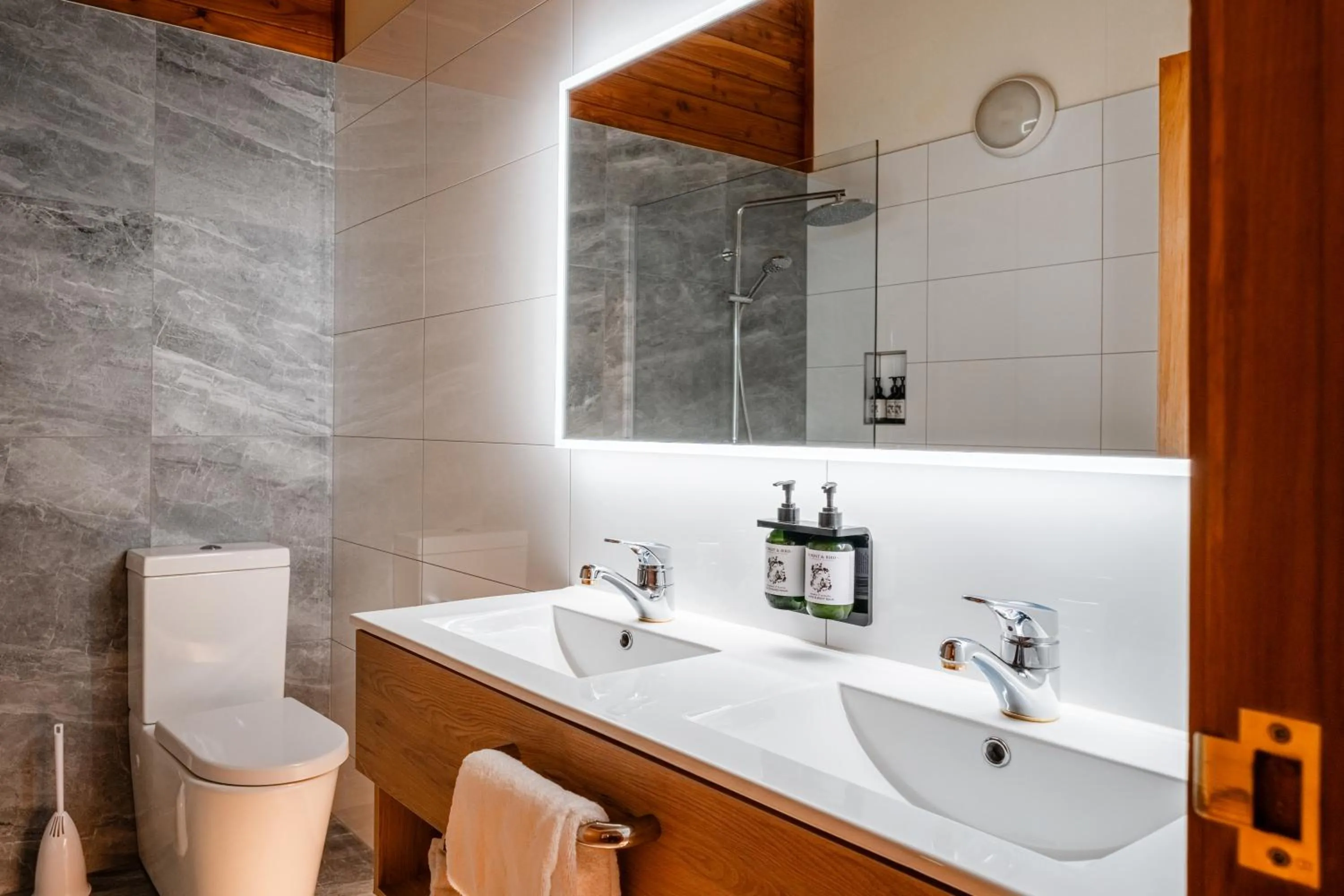 Bathroom in The Powderhorn Chateau