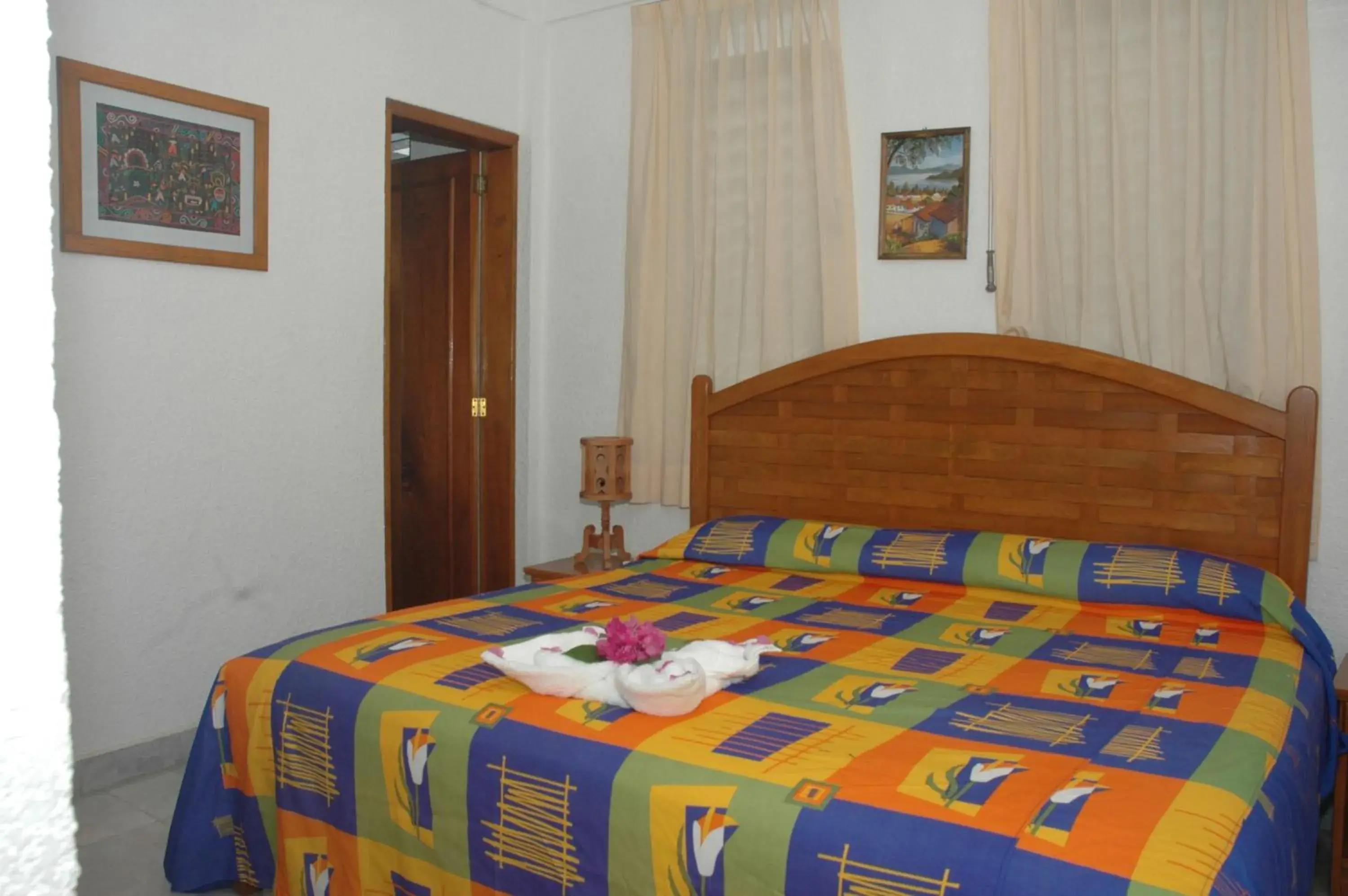 Budget Double Room in Villas Mercedes Budget Double Room in Villas Mercedes