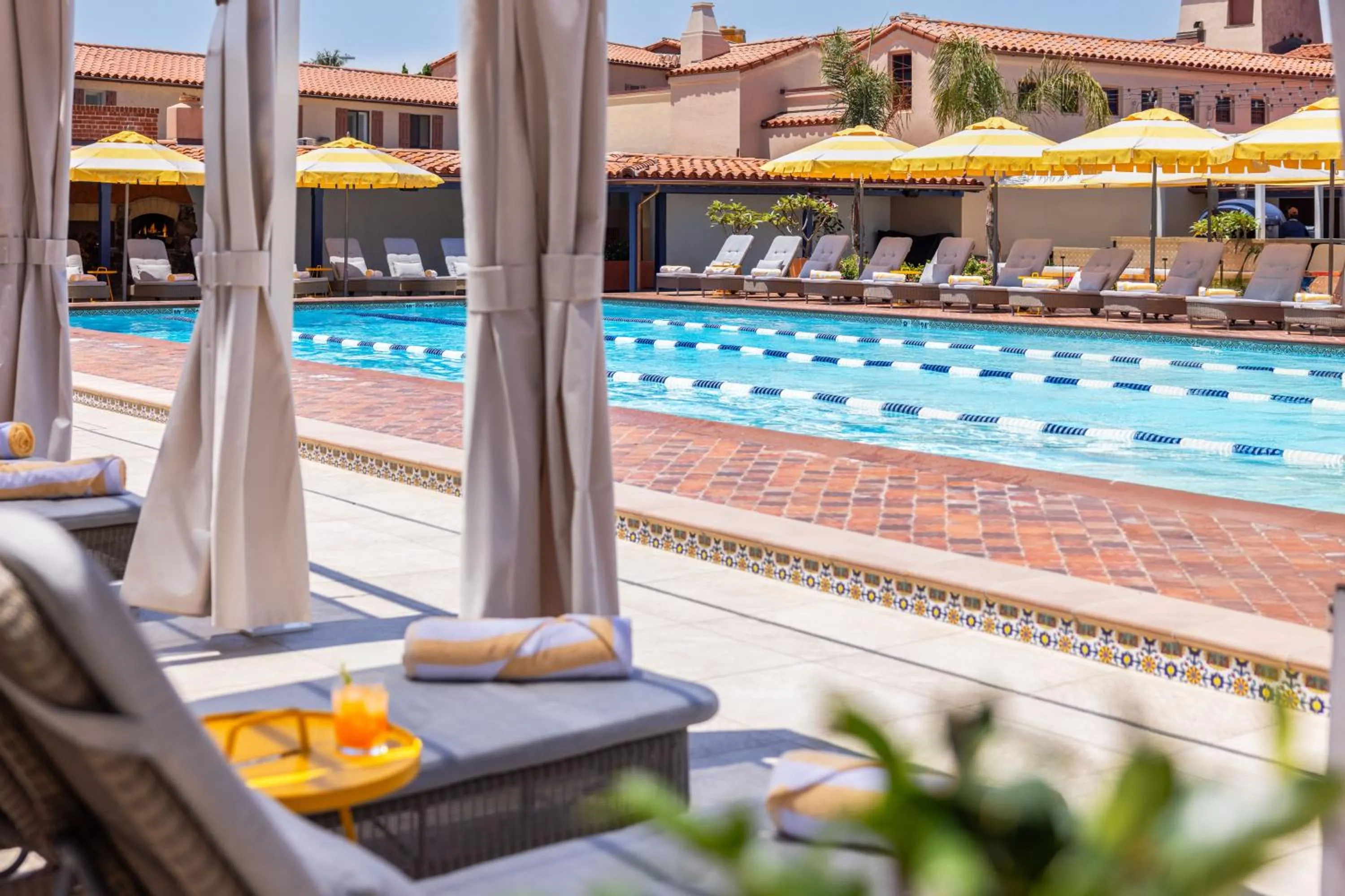 Swimming pool in La Jolla Beach & Tennis Club