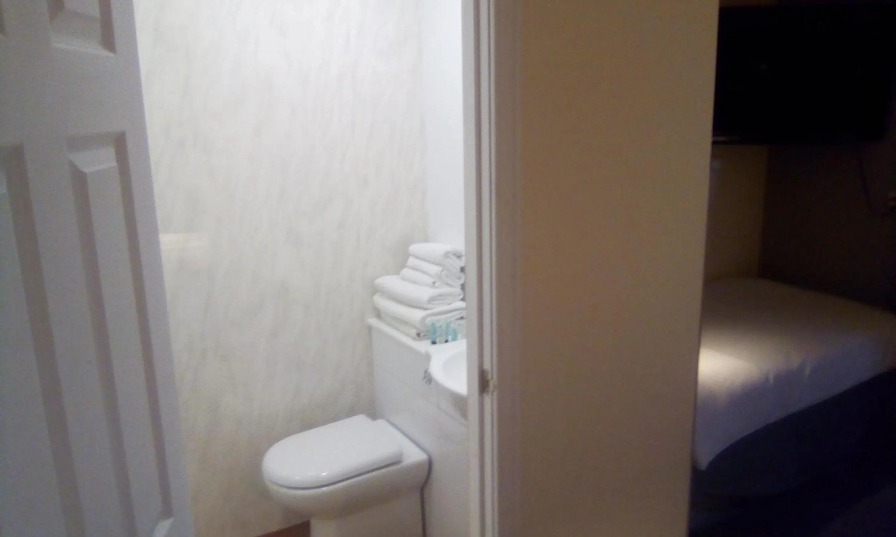 Toilet in The Townhouse Accommodation