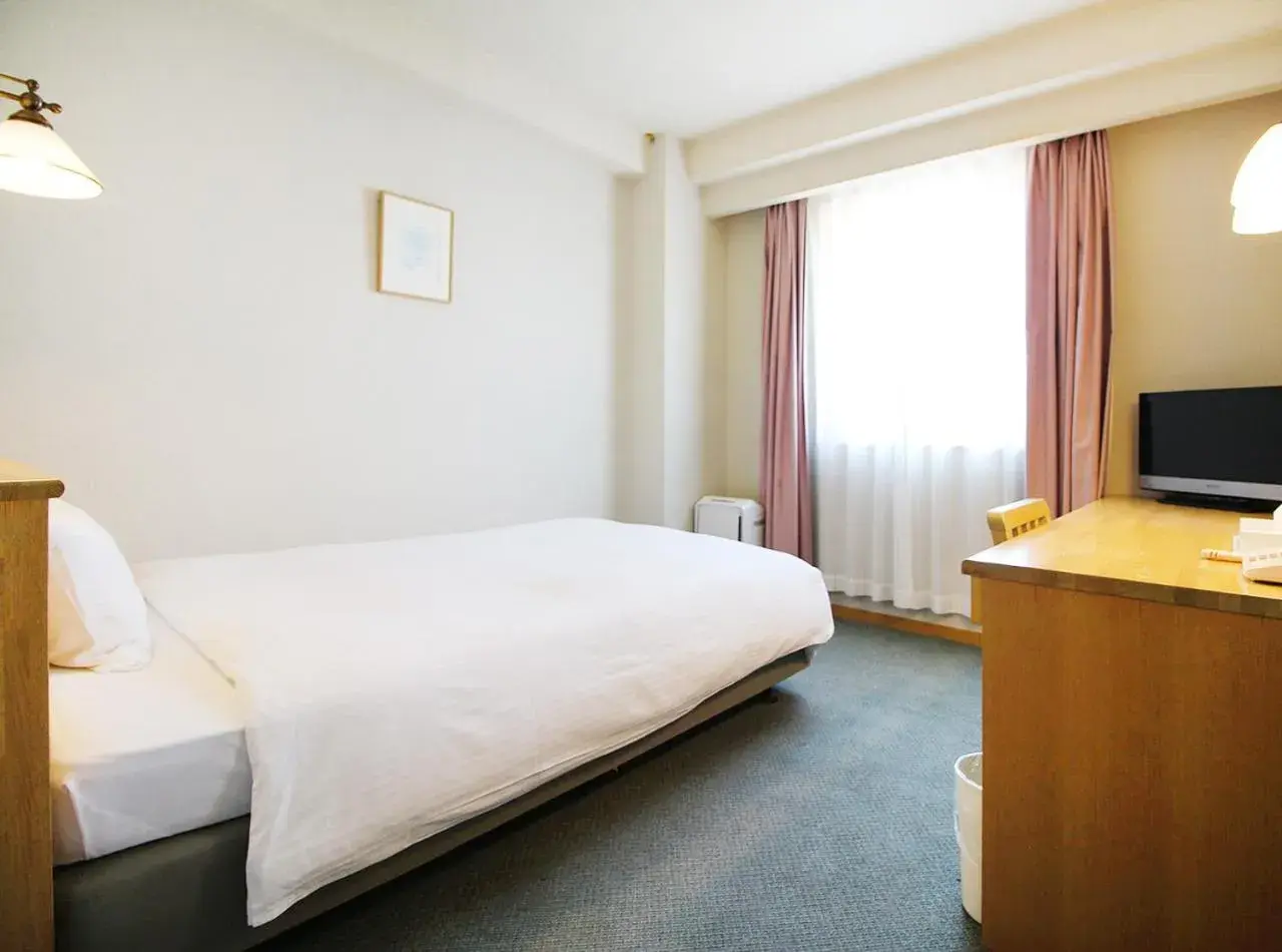 Photo of the whole room, Bed in Island Hotel Photo of the whole room, Bed in Island Hotel