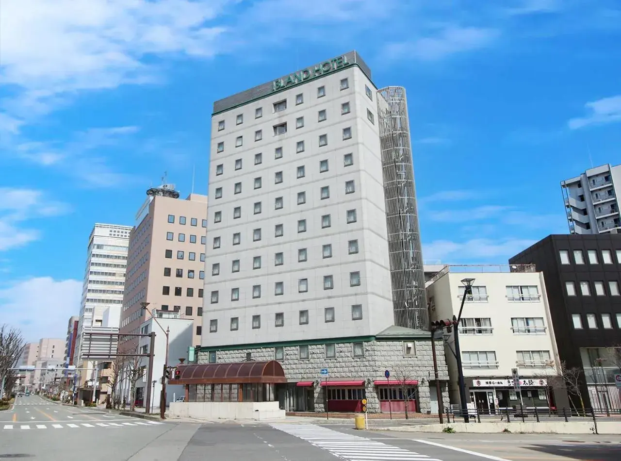 Property building in Island Hotel Property building in Island Hotel