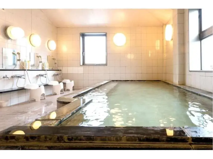 Hot Spring Bath, Swimming Pool in Island Hotel