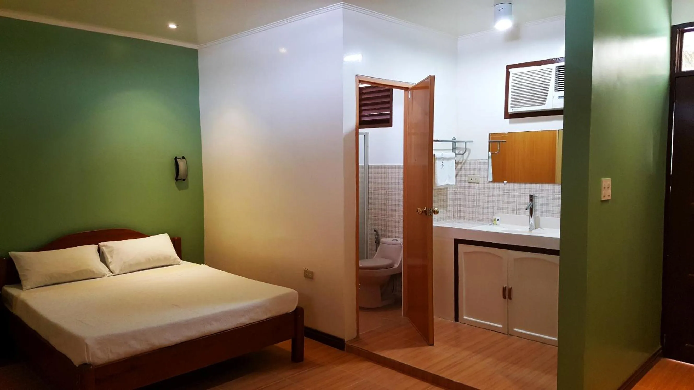 Bedroom, Bed in Vitton Resort