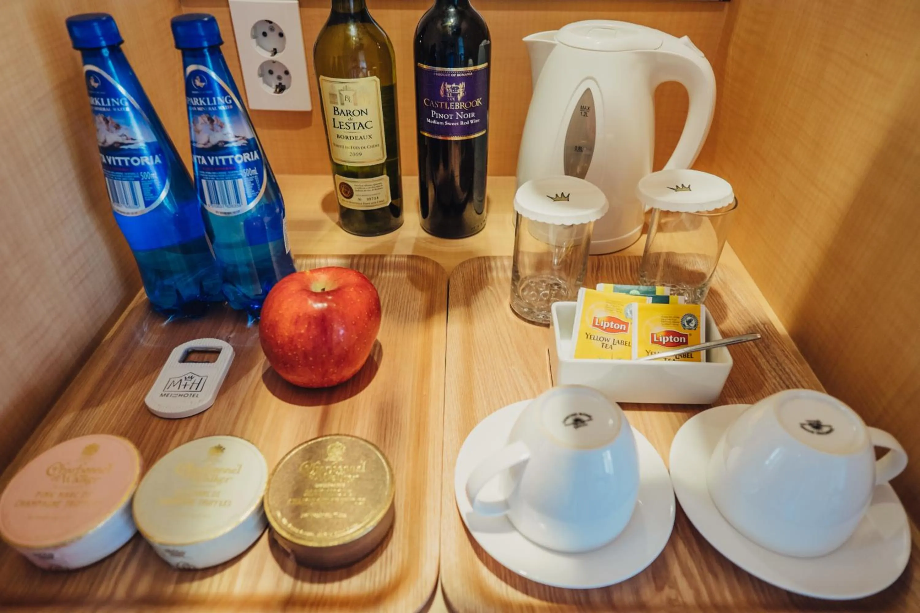 Coffee/tea facilities in Jeju Mei The Hotel