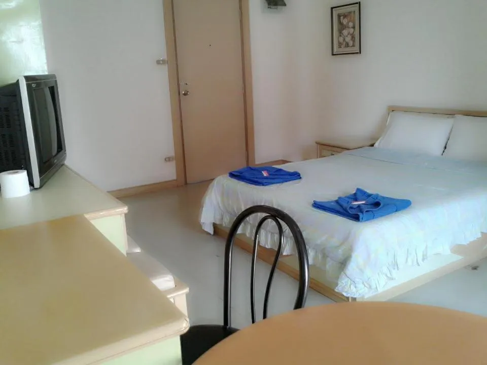 Bed in M In Korat Service Apartment