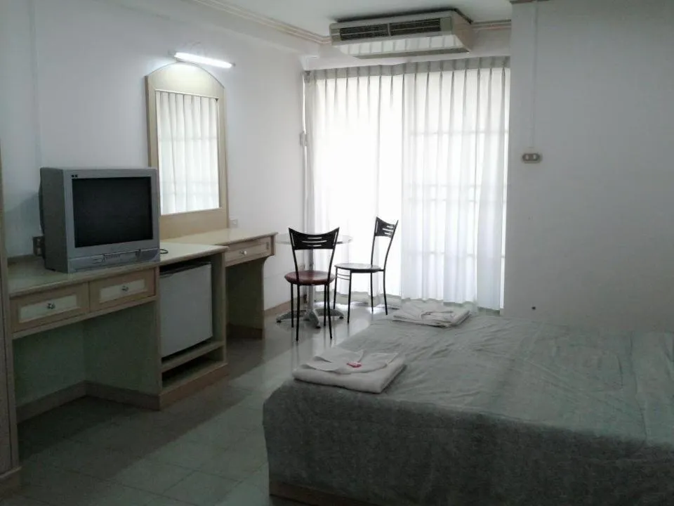 Bed in M In Korat Service Apartment