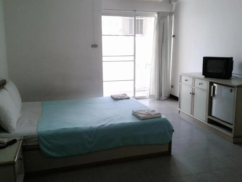 Bed in M In Korat Service Apartment