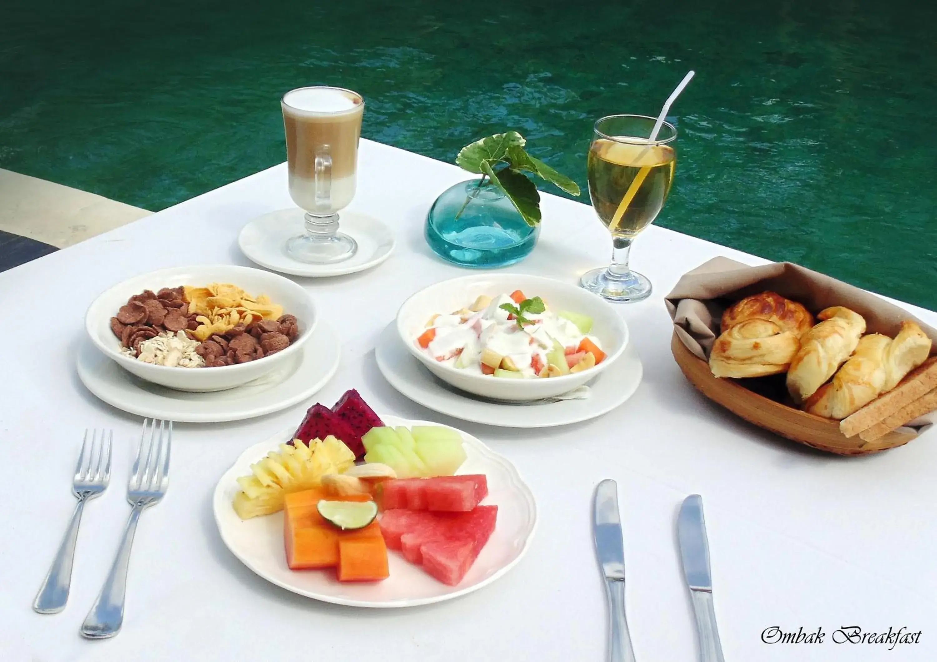 Breakfast in Gending Kedis Luxury Villas & Spa Estate Breakfast in Gending Kedis Luxury Villas & Spa Estate