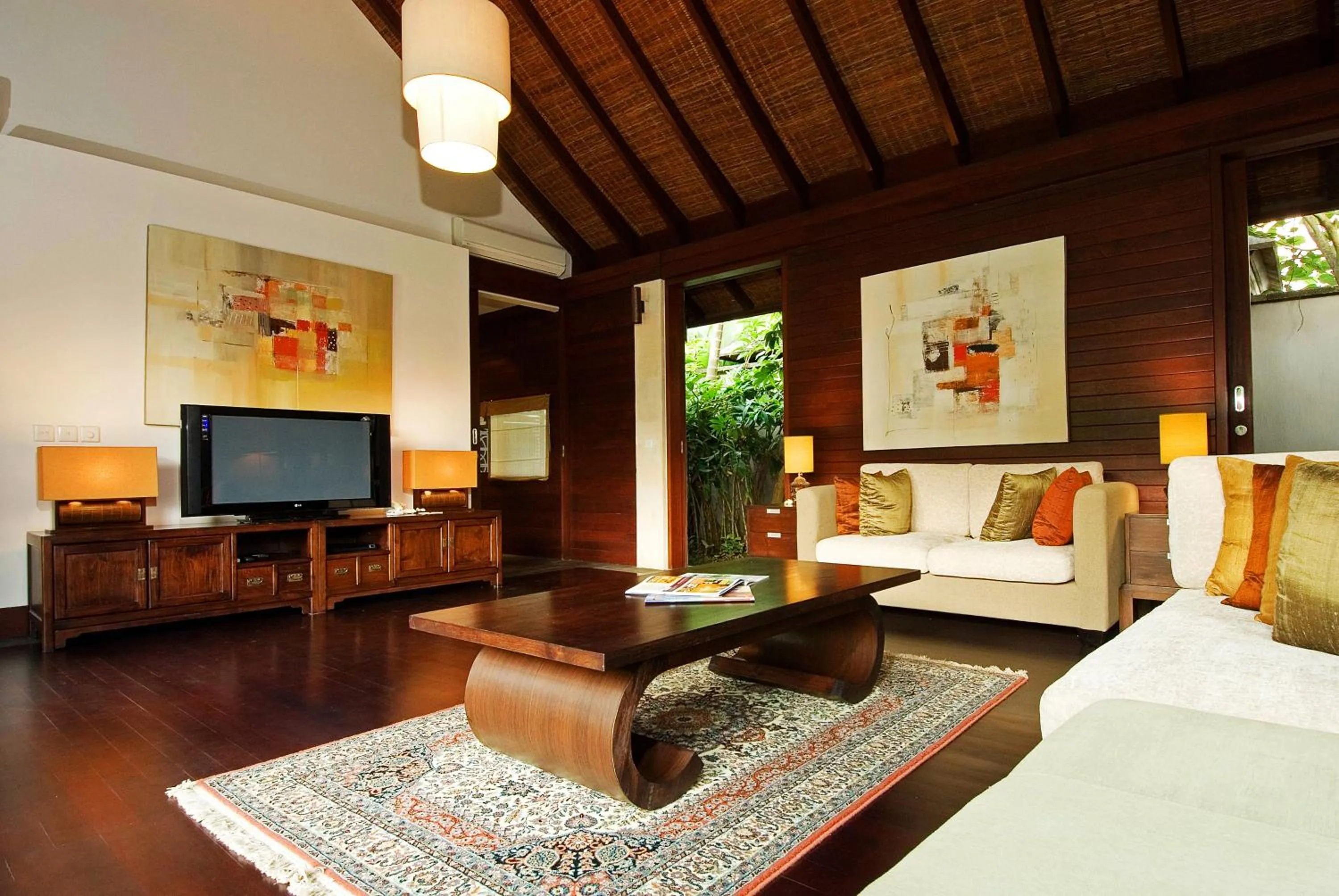 Living room, Bed in Gending Kedis Luxury Villas & Spa Estate