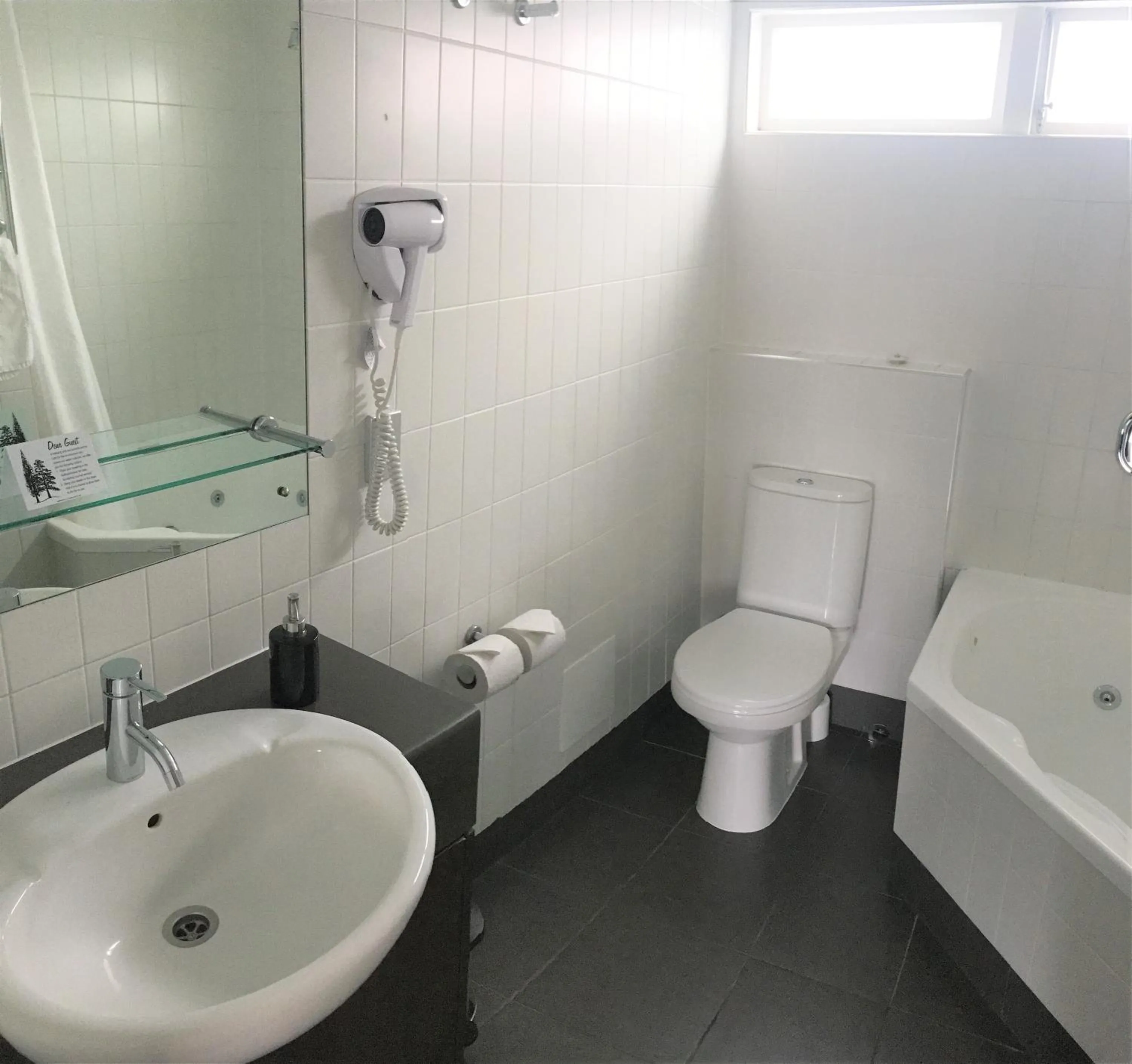 Bathroom in Abaco on Jervois