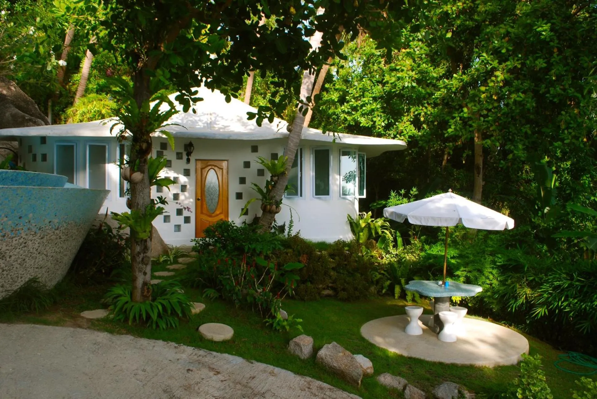 Patio in Monkey Flower Villas