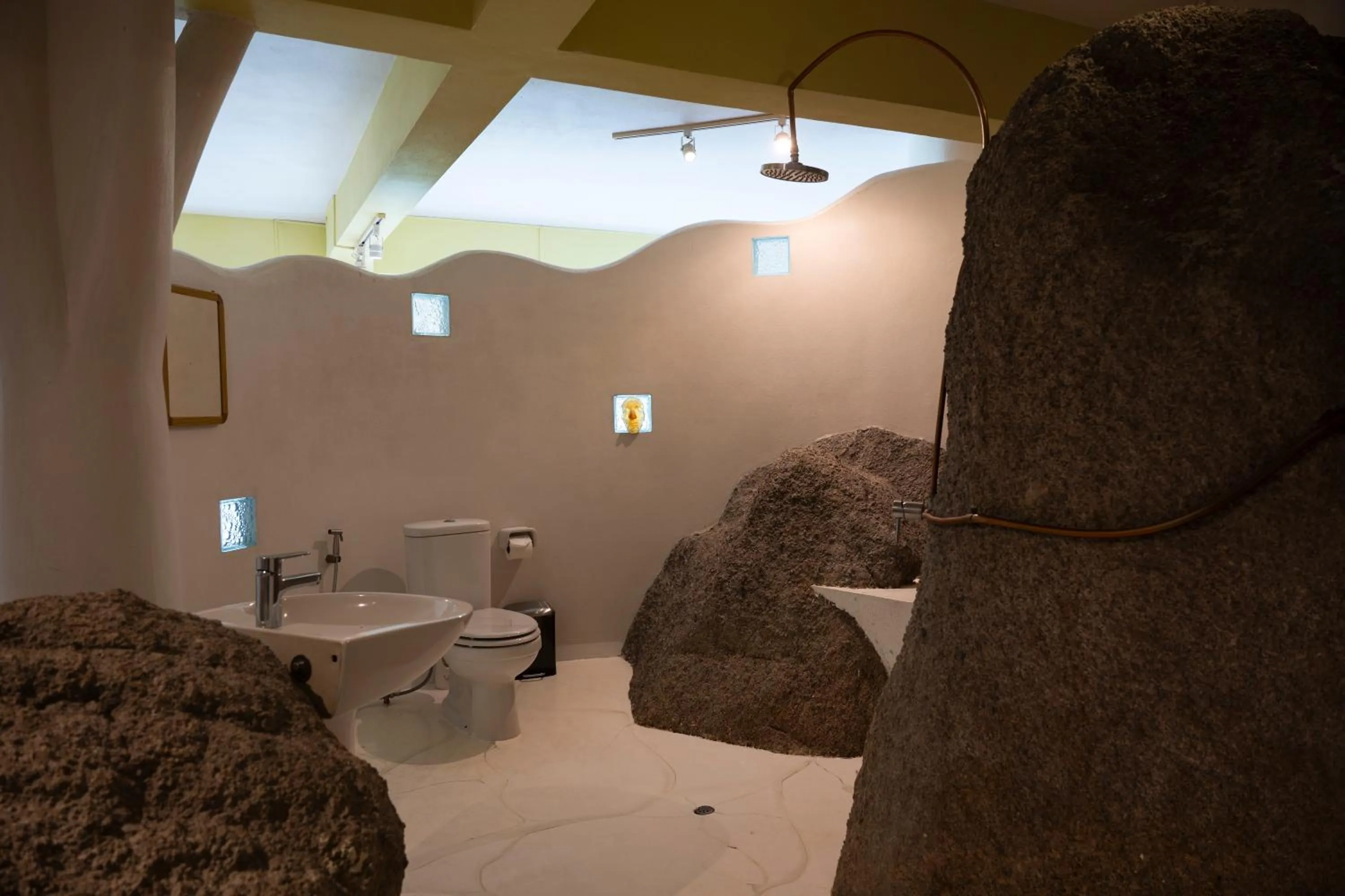 Toilet in Monkey Flower Villas