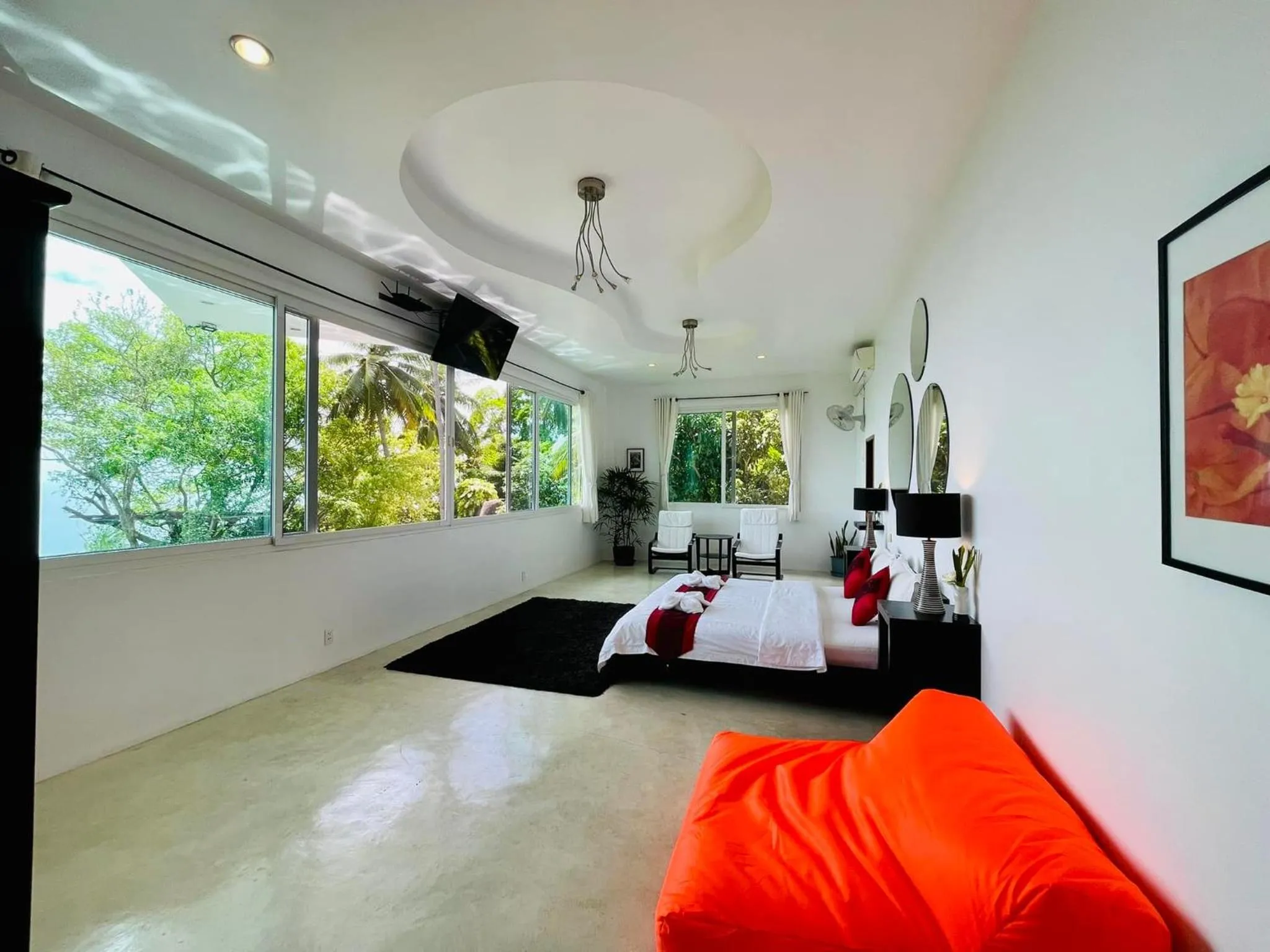 Property building, Bed in Monkey Flower Villas