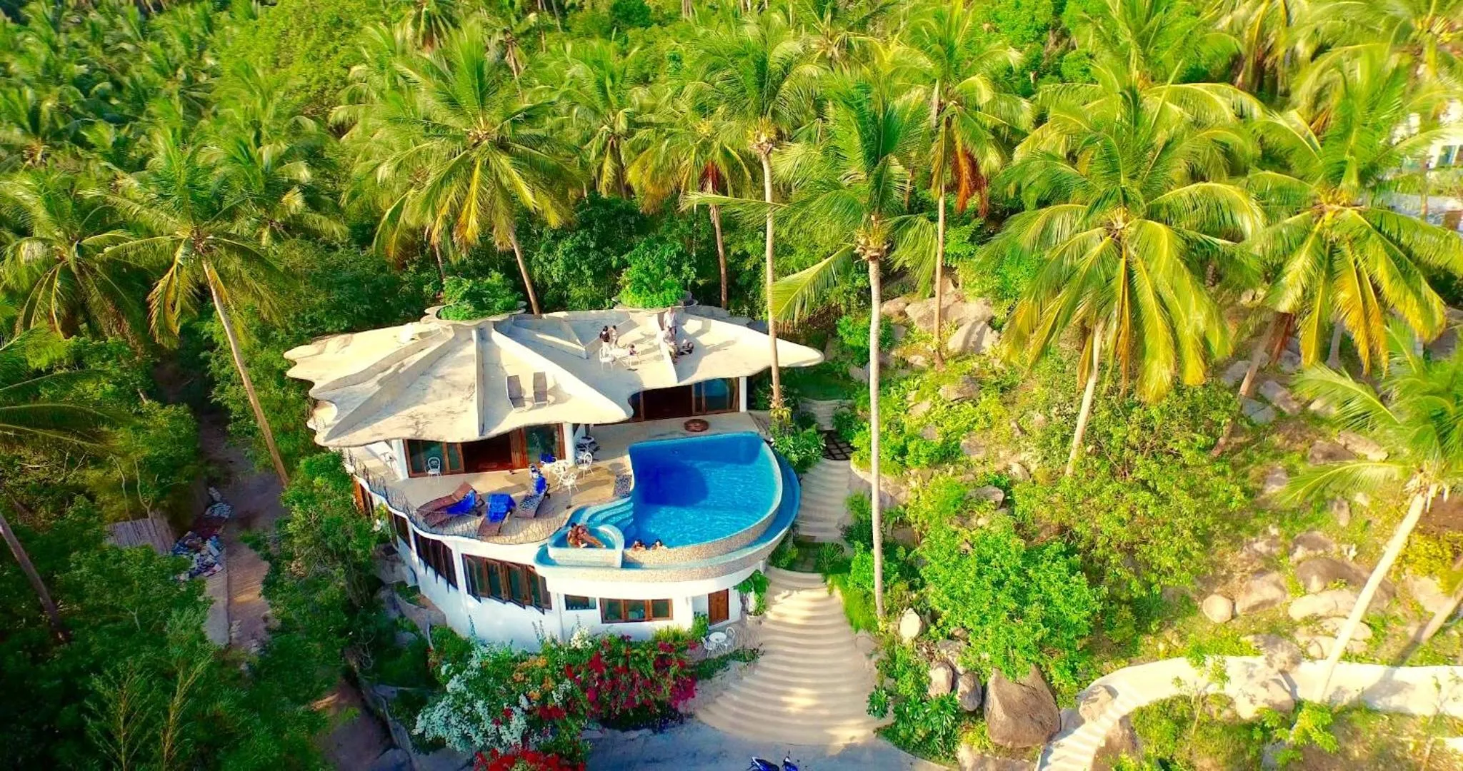 Patio in Monkey Flower Villas