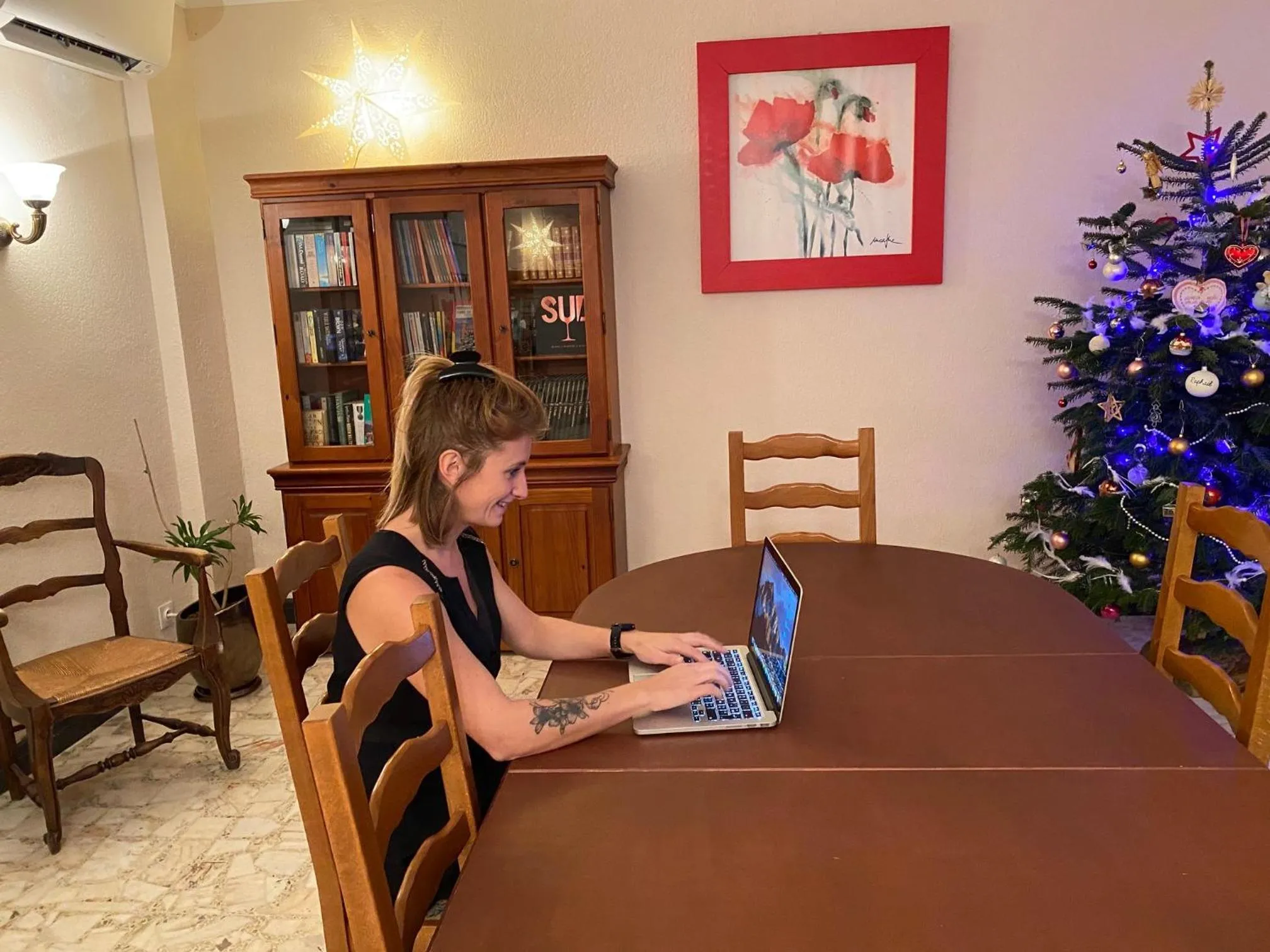 Communal lounge/ TV room in MAISON MIGNARDISE - Cité