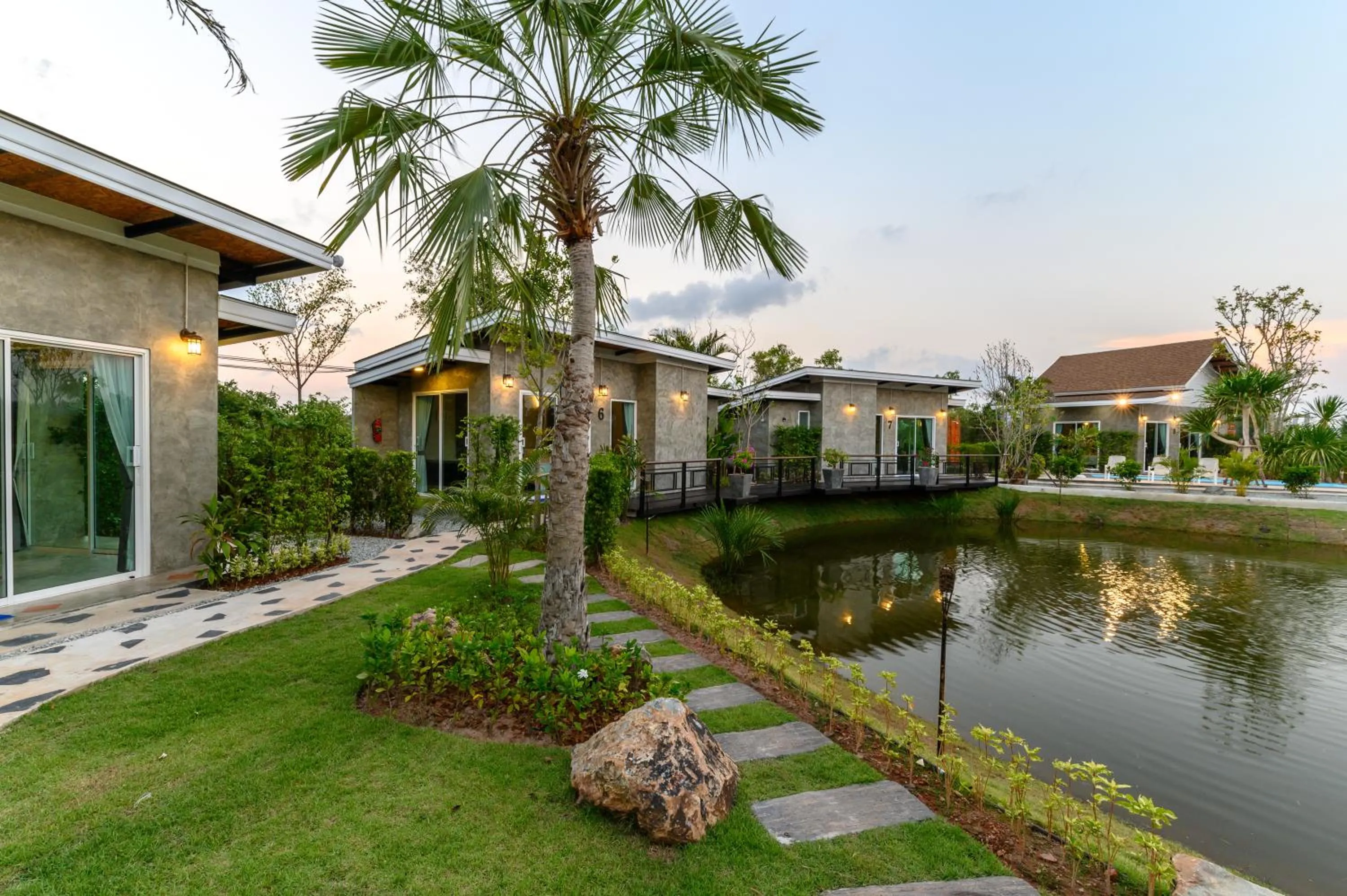Garden view in Loftpical Resort
