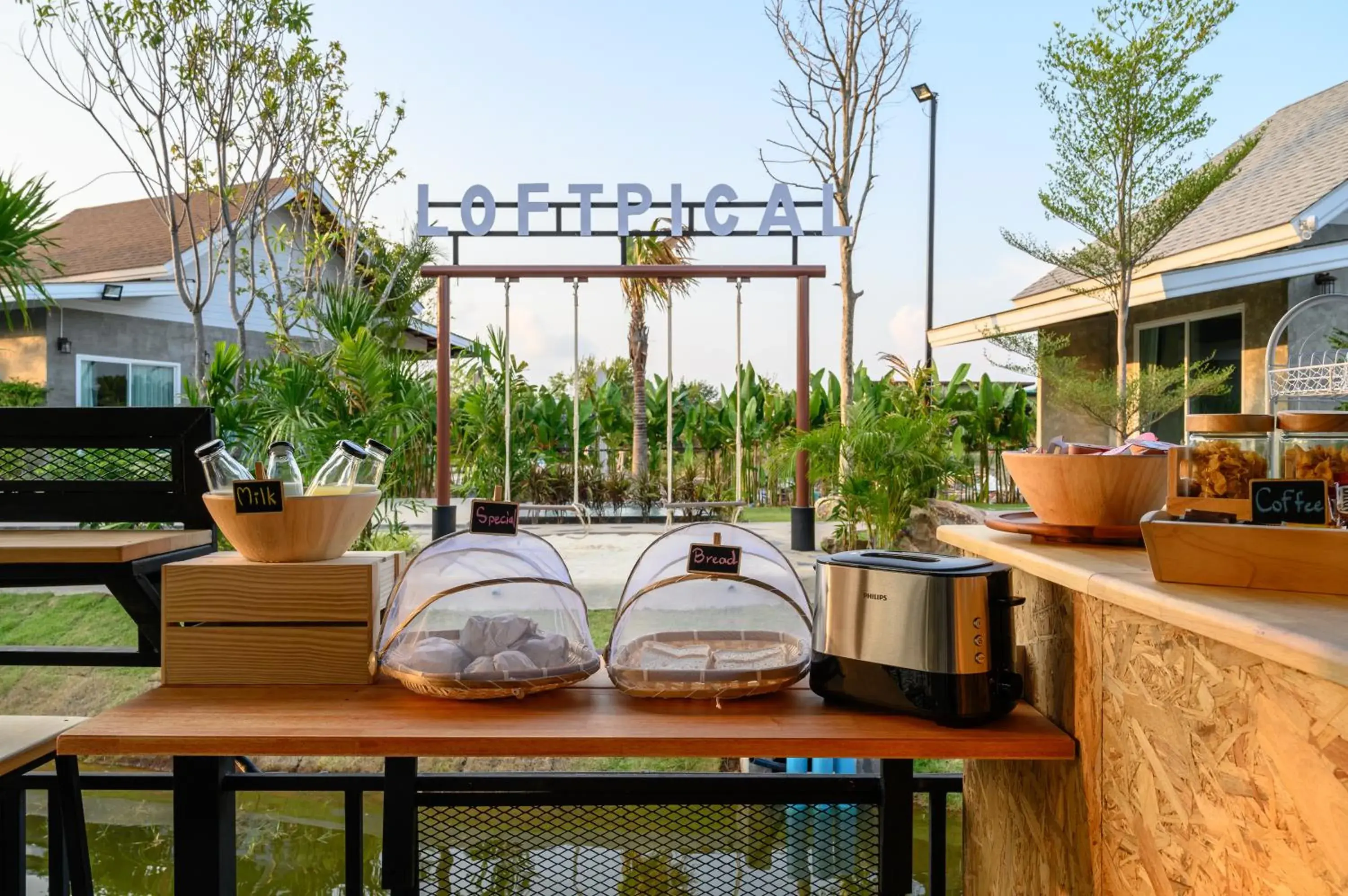 Breakfast in Loftpical Resort Breakfast in Loftpical Resort